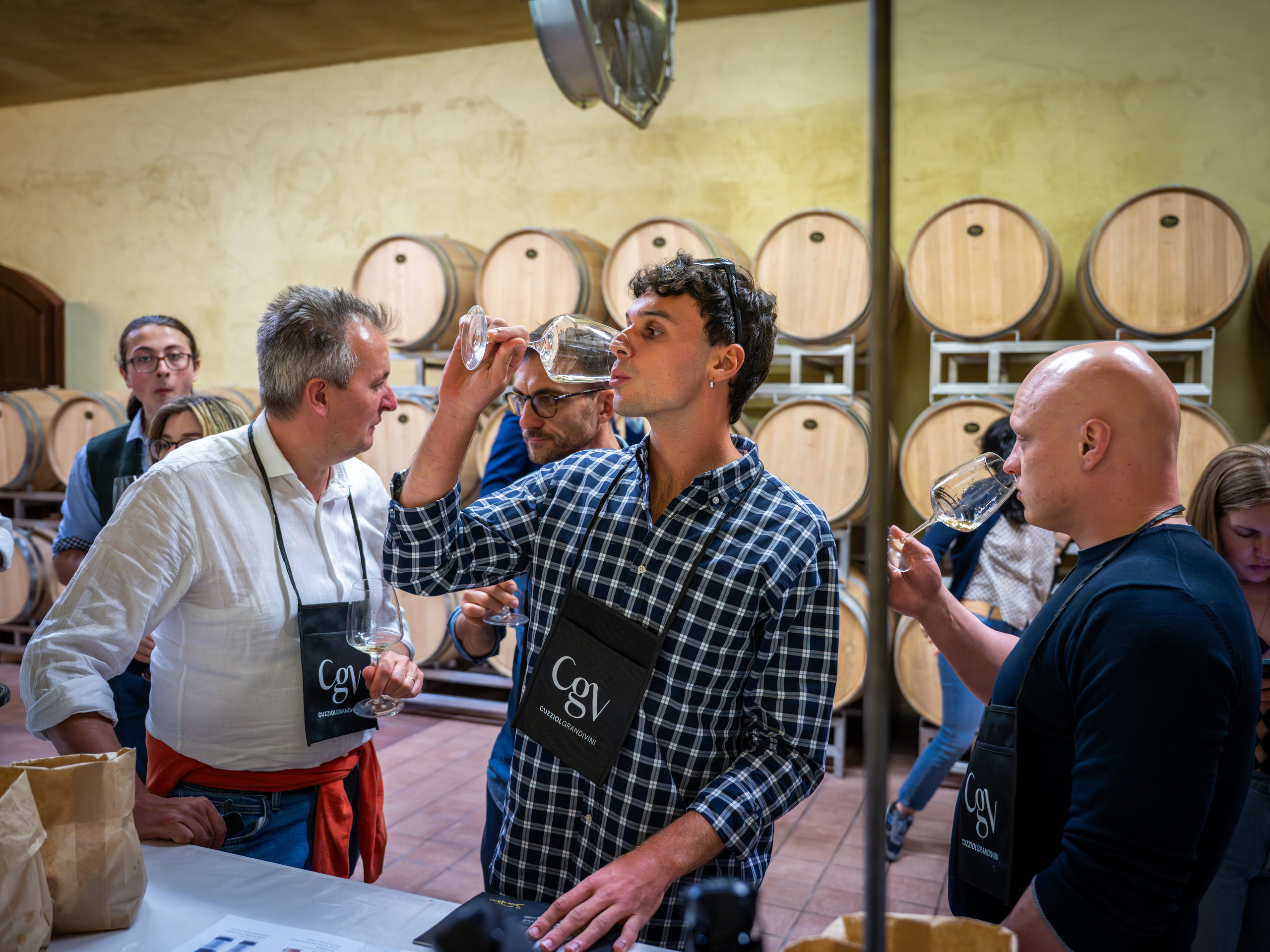 Cuzziol Grandi Vini e Cantine Parusso Monforte. “Gianmaria Coscia fotografo per passione”