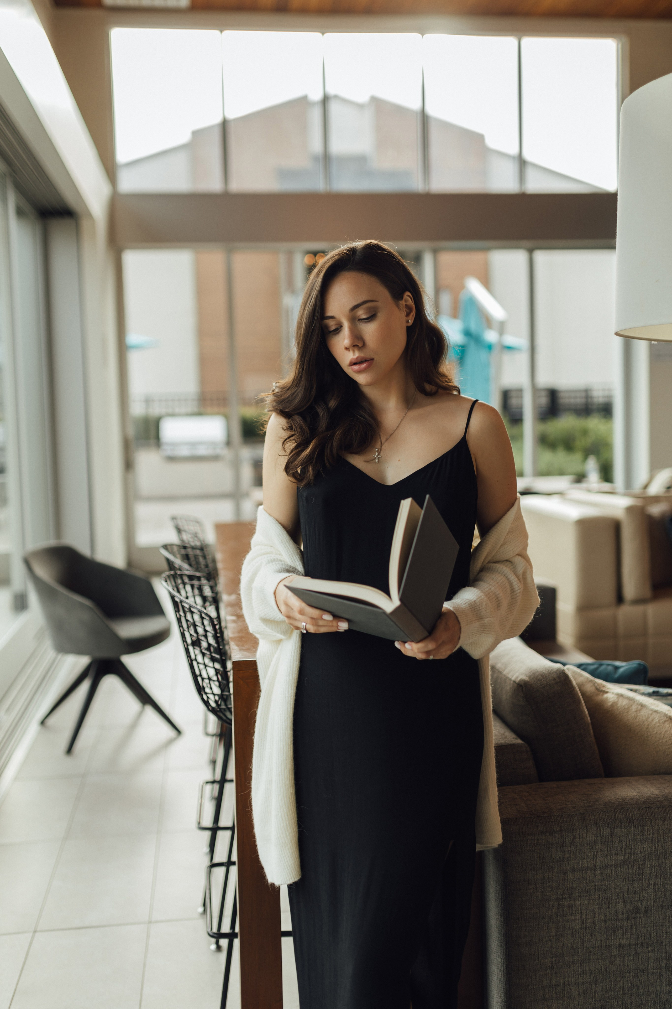 Home Maternity Photo shoot. Maternity, newborn photographer in the Bay Area|Iryna Rakivnenko