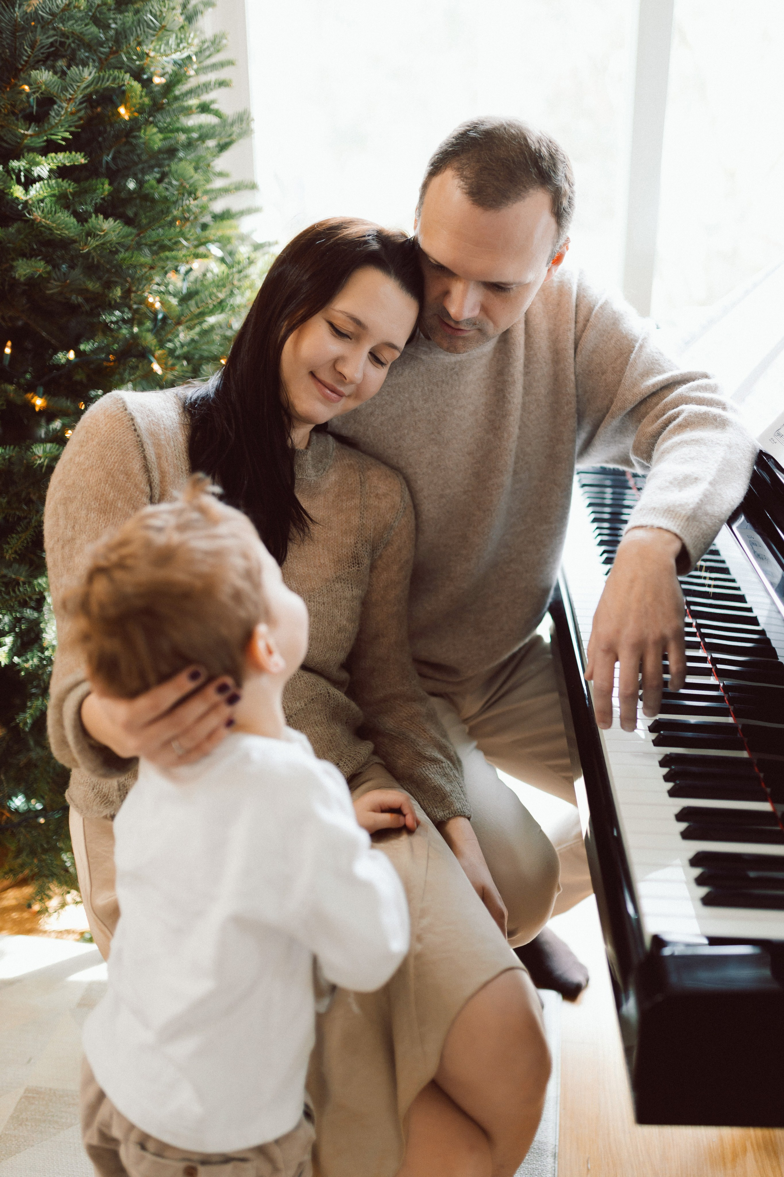 Just the Three of Us. Maternity, newborn photographer in the Bay Area|Iryna Rakivnenko