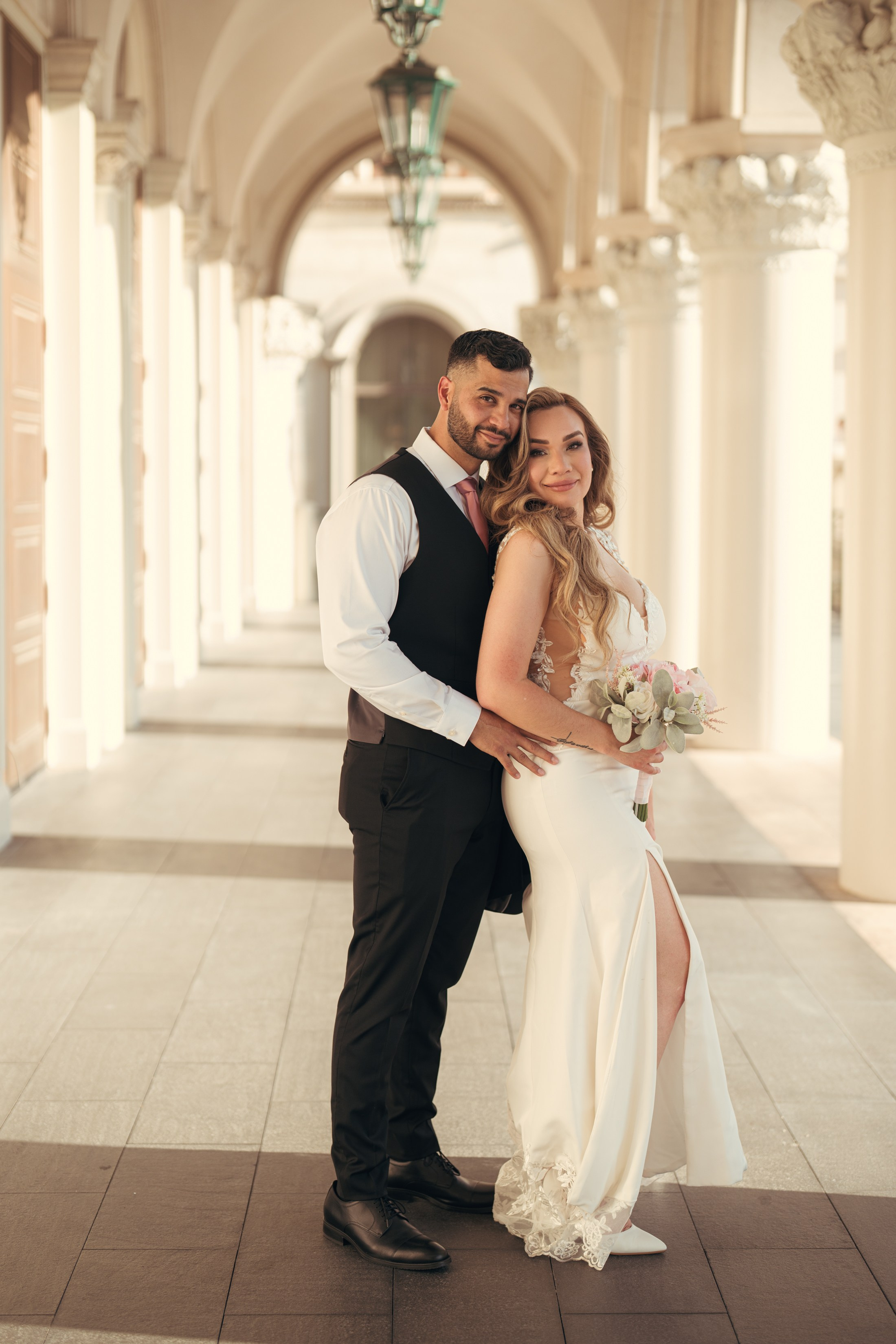 Valentin&Amber. Wedding & elopement photographer Viktoriya Kravtsov. Las Vegas