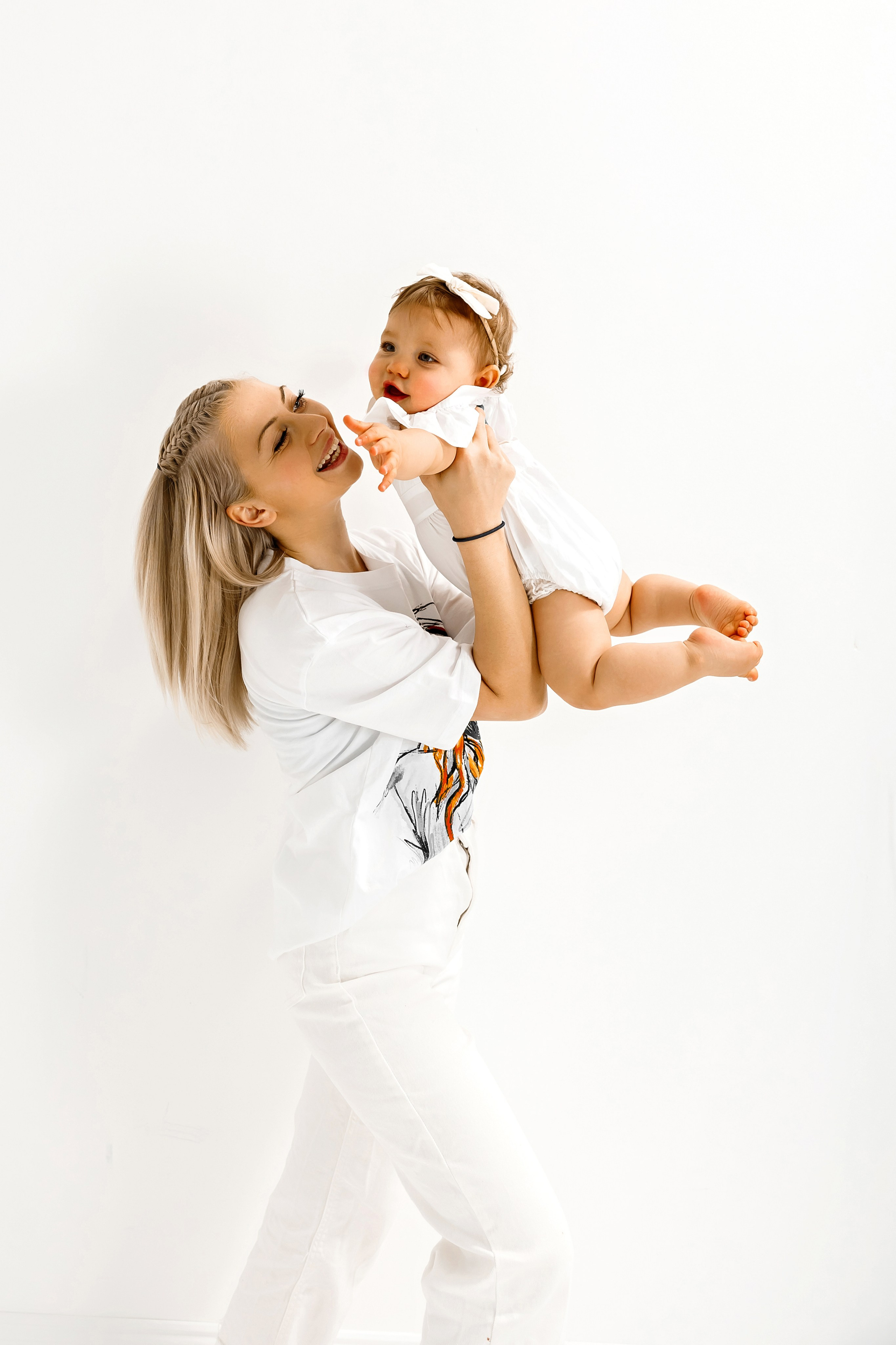 Фотосесия за първа годинка. Фотограф Ирина Йотова