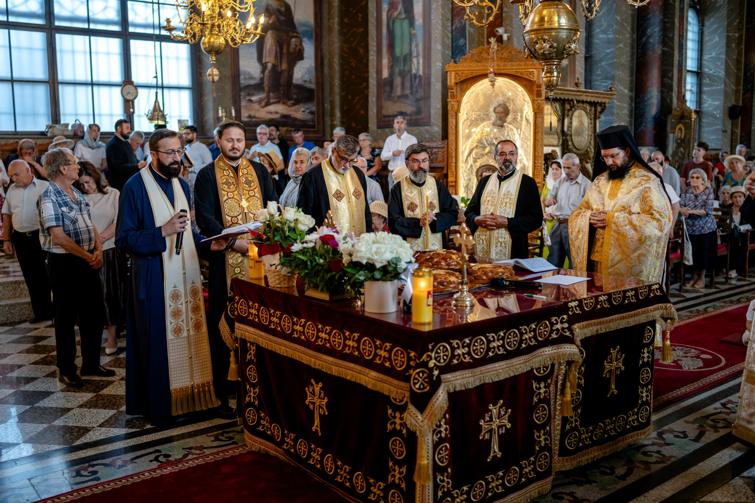 Hram Biserica Sfânta Vineri din Ploiești. Mihai Alexandra Events