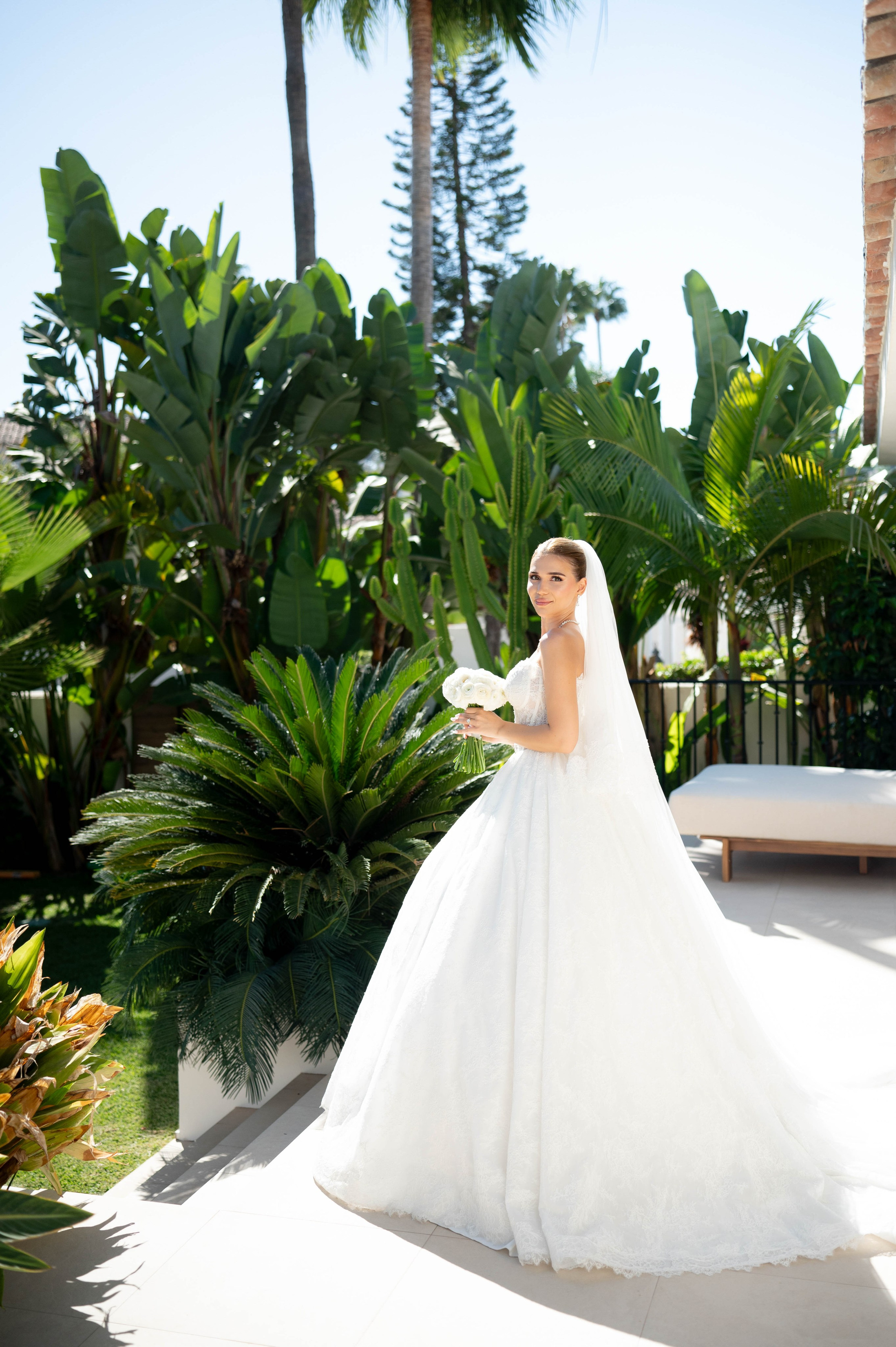 Lala & Daimen. Wedding photographer in Spain