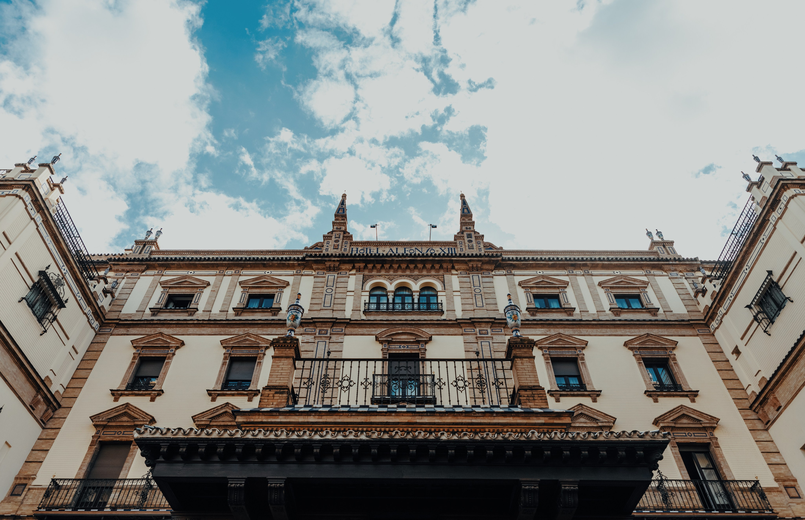 Travel & Street. Mario Jelikic Photography