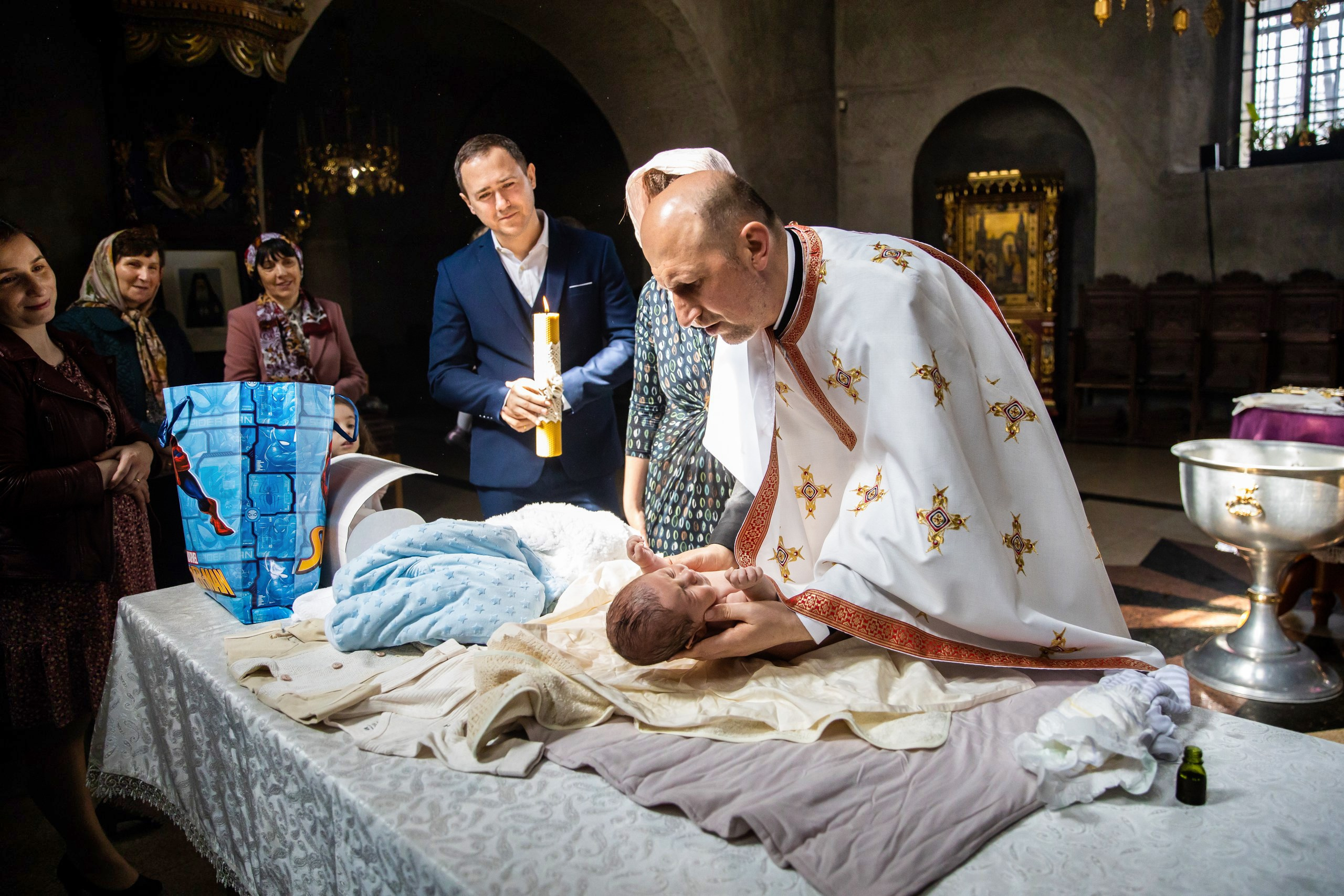 - nunta--fotograf-profesionist-botosani  - fotografie-nunta-romantica - imagini-nunta-in-natura-alin-chirila-fotograf  - fotografii-cuplu-indragostit-nunta-botosani  - sedinta-foto-miri-andrei-iustina-alinofotostudio  - amintiri-din-nunta-realizate-de-fotograf-profesionist  - povestea-nuntii-andrei-si-iustina-in-imagini-alinofotostudio-fotograf evenimente- evenimente Botoșani -fotograf Suceava - fotograf Iași- servicii foto. servicii foto Botoșani. servicii foto video Botoșani. otograf-nunta-botosani-fotograf nunta. fotograf evenimente. fotograf nunta Botoșani. Alin chirila. Alin chirila fotograf. Alinofotostudio.- servicii foto. servicii foto Botoșani. servicii foto video Botoșani. fotograf nunta. fotograf evenimente. fotograf nunta Botoșani. Alin chirila. Alin chirila fotograf. Alinofotostudio.fotograf stare civilă,poze stare civilă,album foto stare civilă,servicii foto suceava,fotograf evenimente suceava,fotograf nuntă suceava,poze cununie civilă,ședință foto stare civilă,sesiune foto suceava,fotograf profesionist suceava,fotograf botosani,stare civila botosani,alinofotostudio,alin chirila fotograf.servicii foto. servicii foto Botoșani. servicii foto video Botoșani. fotograf nunta. fotograf evenimente. fotograf nunta Botoșani. Alin chirila. Alin chirila fotograf. Alinofotostudio.fotograf stare civilă,poze stare civilă,album foto stare civilă,servicii foto suceava,fotograf evenimente suceava,fotograf nuntă suceava,poze cununie civilă,ședință foto stare civilă,sesiune foto suceava,fotograf profesionist suceava,fotograf botosani,stare civila povestitor prin fotografiebotosani,alinofotostudio,alin chirila fotograf,servicii foto. servicii foto Botoșani. servicii foto video Botoșani. fotograf nunta. fotograf evenimente. fotograf nunta Botoșani. Alin chirila. Alin chirila fotograf. Alinofotostudio.fotograf stare civilă,poze stare civilă,album foto stare civilă,servicii foto suceava,fotograf evenimente suceava,fotograf nuntă suceava,poze cununie civilă,ședință foto stare civilă,sesiune foto suceava,fotograf profesionist suceava,fotograf botosani,stare civila botosani,alinofotostudio,alin chirila fotograf,cununie religioasă botoșani,andreea și neculai,capela militară botoșani,foto conacul zăicești,fotograf nuntă botoșani,fotograf cununie religioasă,foto evenimente botoșani,poze cununie capela militară,ședință foto zăicești,fotograf profesionist botoșaniMire și mireasă – Sergiu & Liliana – ziua nunții, 2024  - Emoții în ziua nunții – Sergiu și Liliana  - Dansul mirilor – fotografie artistică nuntă 2024  - Sedinta foto romantică în natură – Sergiu & Liliana  - Rochia de mireasă și detalii de nuntă elegan-Album de cununie civilă Florin și Anda – Fotografii profesionale realizate de Alin Chirilă în Botoșani -fotograf prin fotografie-Ședință foto Trash the Dress pe muntele Rarău cu Iulian și Iuliana – fotografie de cuplu, natură montană, emoție autentică surprinsă de Alin Chirilă, povestitor prin fotografie.- "Iulian și Iuliana pe crestele Rarăului – fotografie Trash the Dress în natură"  - "Cuplu îmbrățișat la apus pe muntele Rarău – ședință foto după nuntă"  - "Rochie de mireasă în vânt pe munte – Trash the Dress Rarău-1. Iulian și Iuliana pe muntele Rarău – ședință foto Trash the Dress în natură, cu peisaj montan spectaculos  2. Cuplu în îmbrățișare pe Rarău – emoție autentică surprinsă după nuntă  3. Rochie de mireasă în bătaia vântului – fotografie artistică Trash the Dress în munți  4. Mire și mireasă privind spre orizont – dragoste și libertate pe muntele Rarău  5. Iuliana zâmbind în rochia de mireasă – portret în natură, Trash the Dress  6. Iulian ținându-și mireasa de mână – ședință foto romantică pe munte  7. Detaliu cu rochia pe stâncă – estetică naturală Trash the Dress Rarău  8. Cuplu în mers pe poteca Rarăului – fotografie simbolică de după nuntă  9. Apus de soare pe Rarău în spatele mirilor – imagine de poveste Trash the Dress  10. Iulian și Iuliana râzând împreună – momente autentice surprinse de Alin Chirilă, povestitor prin fotografie-fotograf-nunta-cerbu-botosan trash-the-dress-botosani Alin Chirilă Fotograf – fotograf de nuntă Botoșani-fotograf nuntă Botoșani-fotograf nuntă Cerbu Botoșani-fotograf profesionist nuntă Botoșani-fotografie de nuntă Botoșani-fotograf evenimente Botoșani-fotograf nuntă Moldova-fotograf trash the dress Botoșani	- fotograf pregătirea mirilor Botoșani	-fotograf ceremonie religioasă nuntă-fotograf petrecere nuntă Botoșani- fotograf nuntă Botoșani pregătirea mirelui- pregătirea mirelui fotografie nuntă Cerbu Botoșani-fotograf nuntă Botoșani pregătirea miresei -mireasă pregătiri nuntă Cerbu Botoșani-fotograf nuntă Botoșani nașii mirilor-ceremonie religioasă nuntă Cerbu Botoșani-fotograf nuntă Botoșani ceremonie religioasă biserică-petrecere nuntă Cerbu Botoșani invitați dans-fotograf nuntă Botoșani petrecere restaurant-ședință foto trash the dress-fotograf trash the dress Botoșani ședință foto după nuntă-Fotograf nuntă Botoșani – galerie foto reală de la evenimente