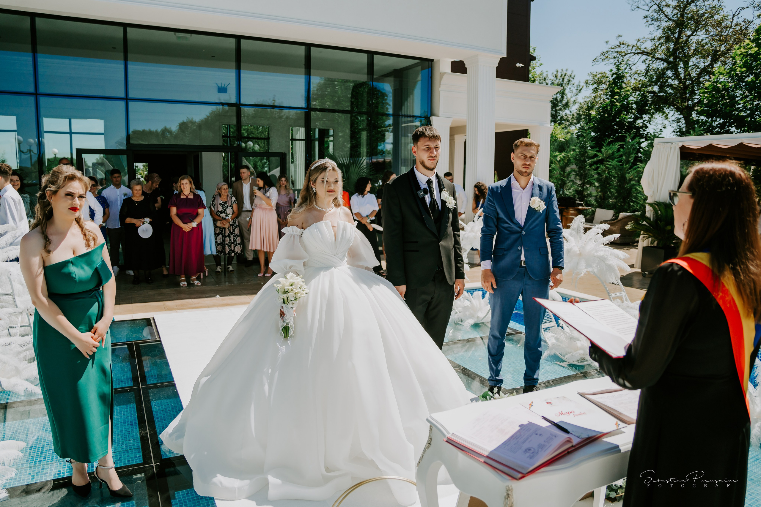 Bianca & Iulian. Sebastian Purusniuc Fotograf - Iasi