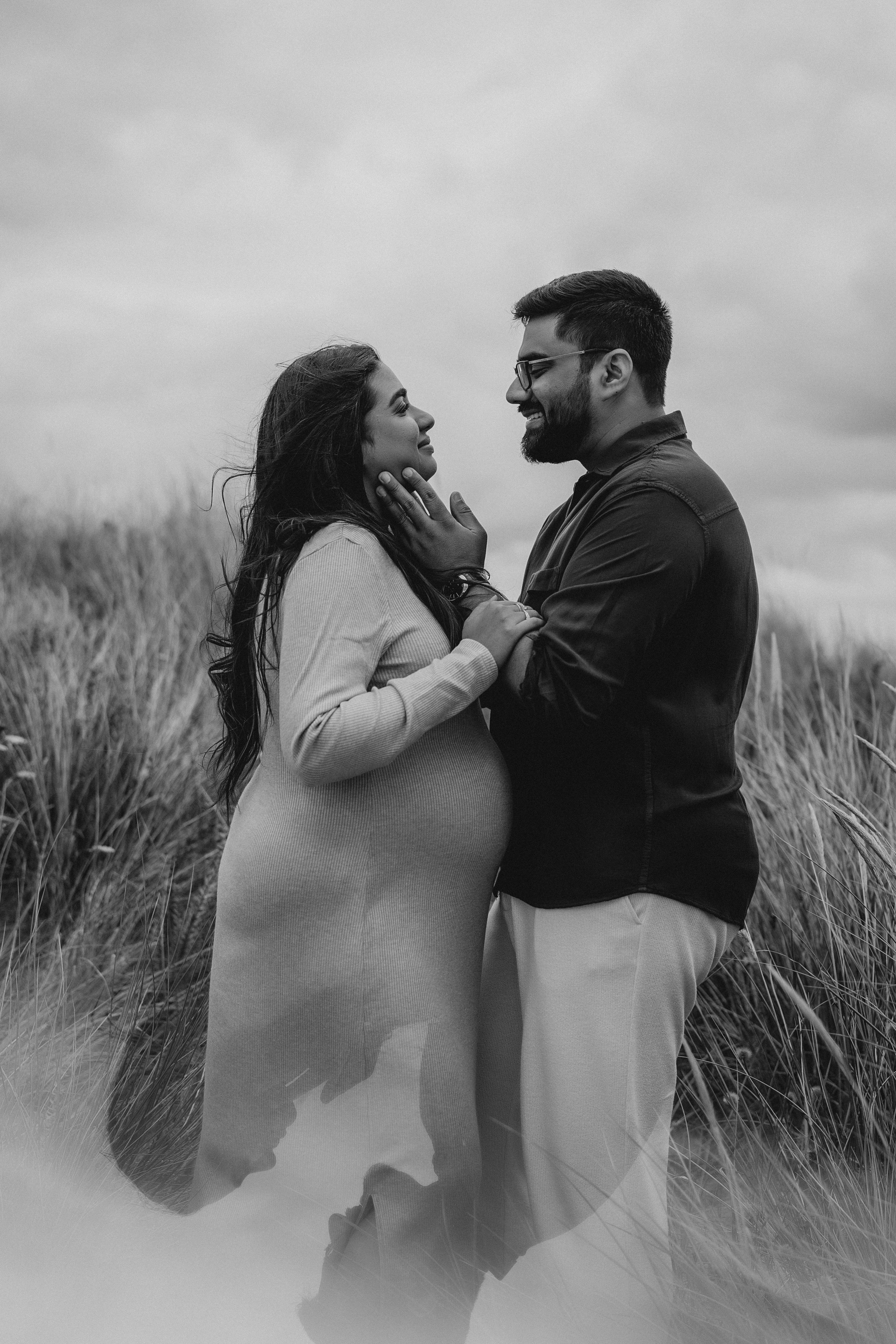 Meera: Bull island. Maternity/Love story/Wedding photographer