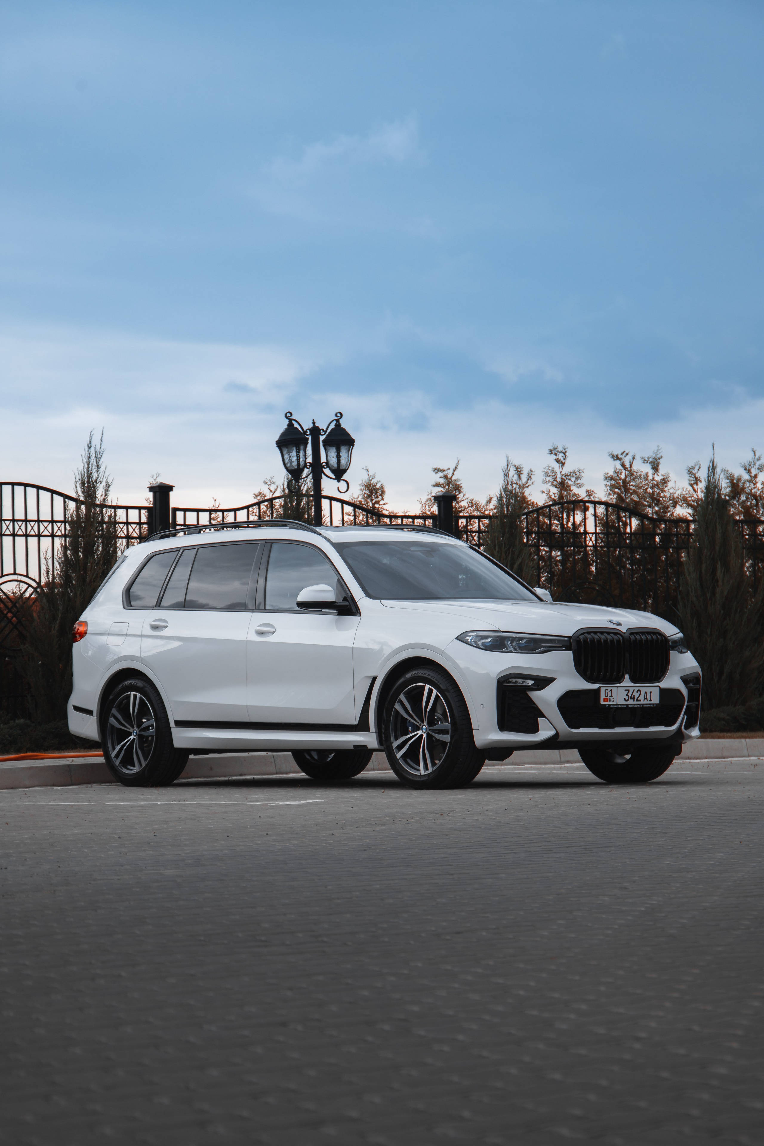 Cars. The Photographer