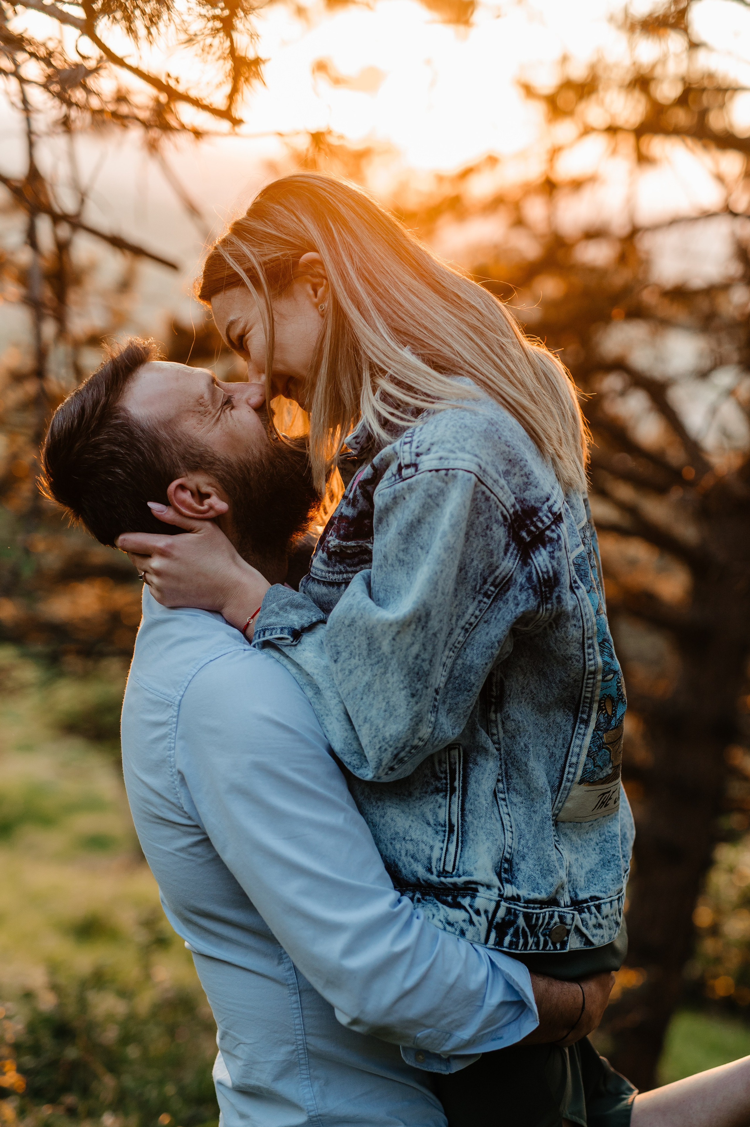 Save the date , sedinta foto la picnic, sedinta foto in natura. Proud Vision Weddings | Wedding Photography & Film — Servicii profesionale Foto Video Nunta Iasi