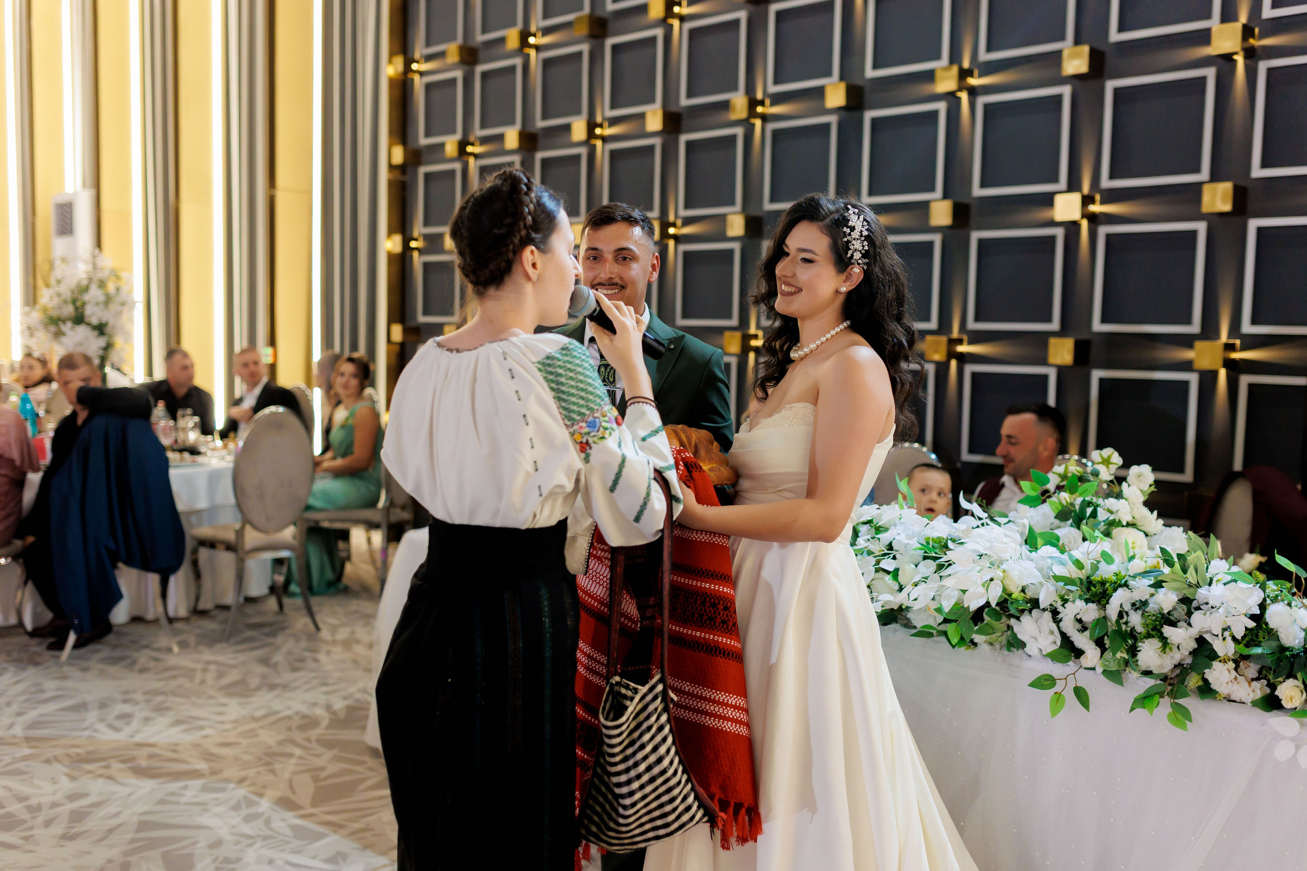 Nunta Nicoleta & Răzvan | Fotografie & Videografie Profesională. Servicii foto-video profesionale, pentru momente de neuitat