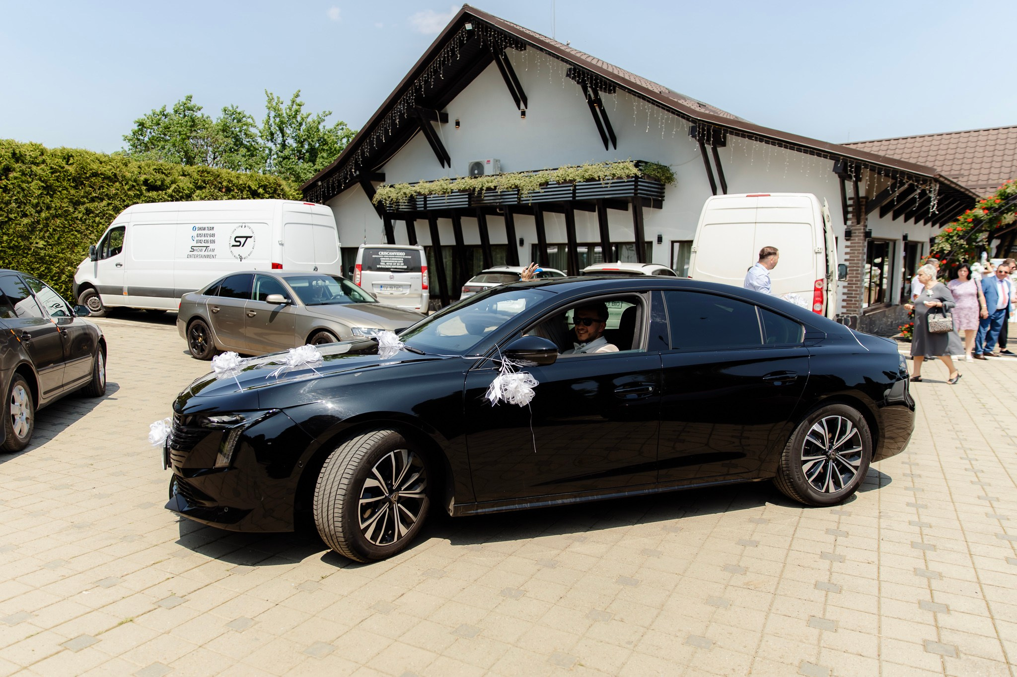 Ioana & Ionuț | Nuntă de poveste la Păstrăvăria Poiana din Mălini județul Suceava. Servicii foto-video profesionale, pentru momente de neuitat