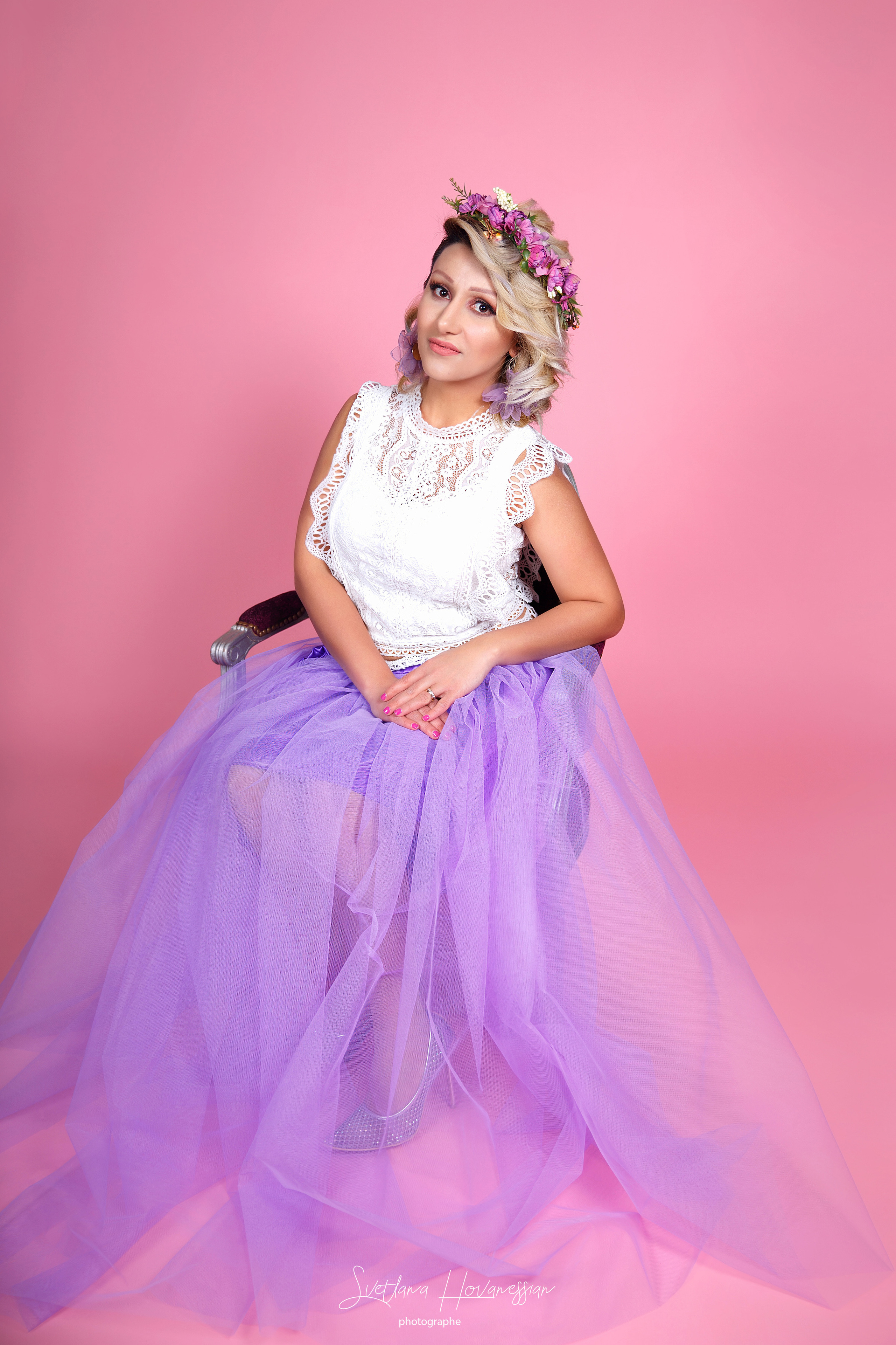 Tatev. Photographe professionelle spécialisée dans la photographie de grosses