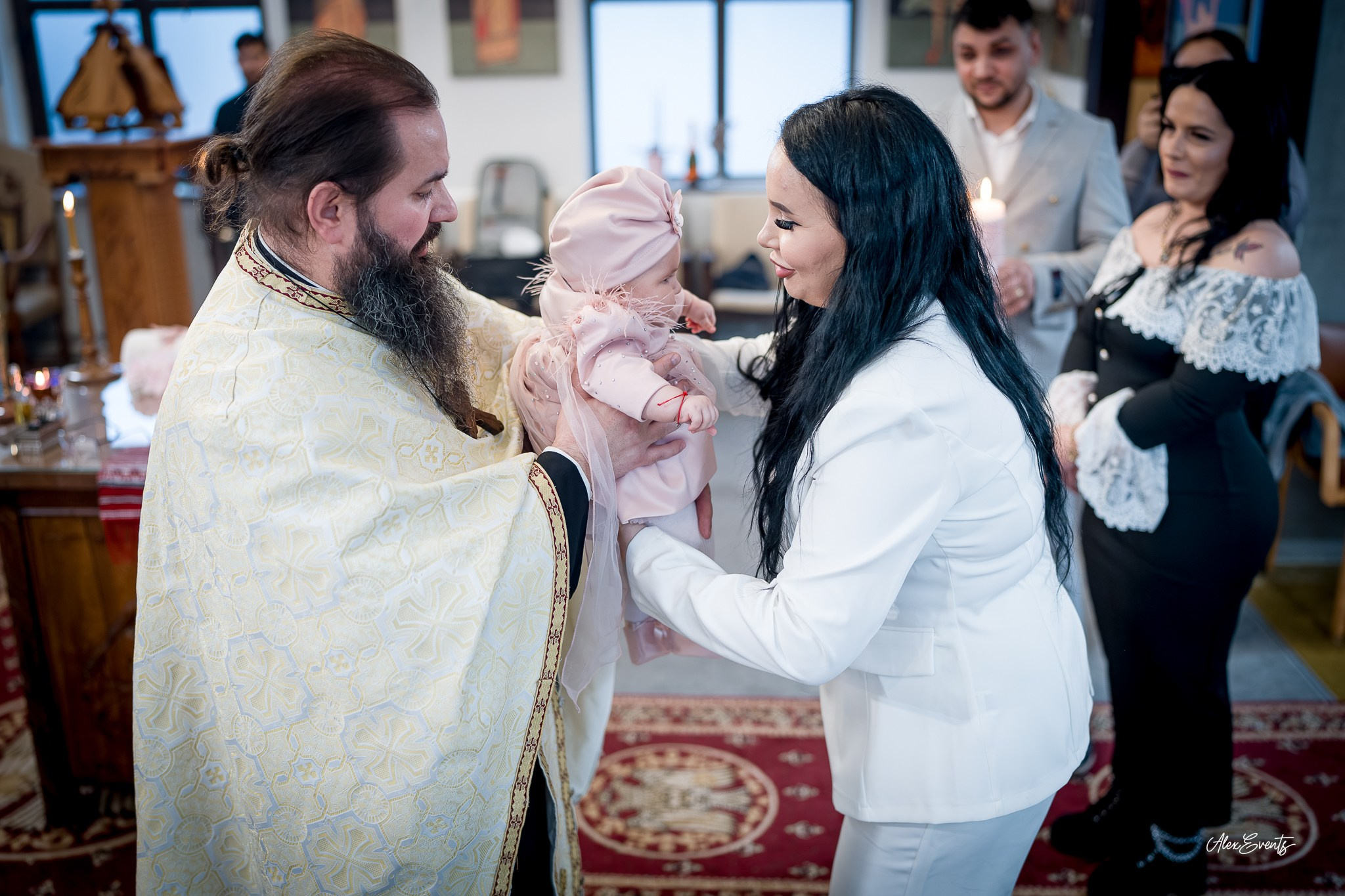 Fotograf Botez Roman Danemarca la biserica romaneasca din Agerbæk| Alex Events. AlexEvents Fotograf / Videograf de evenimente Danemarca DK Horsens, Arhus, Odense, Vejle.Nunta, botez, foto-studio