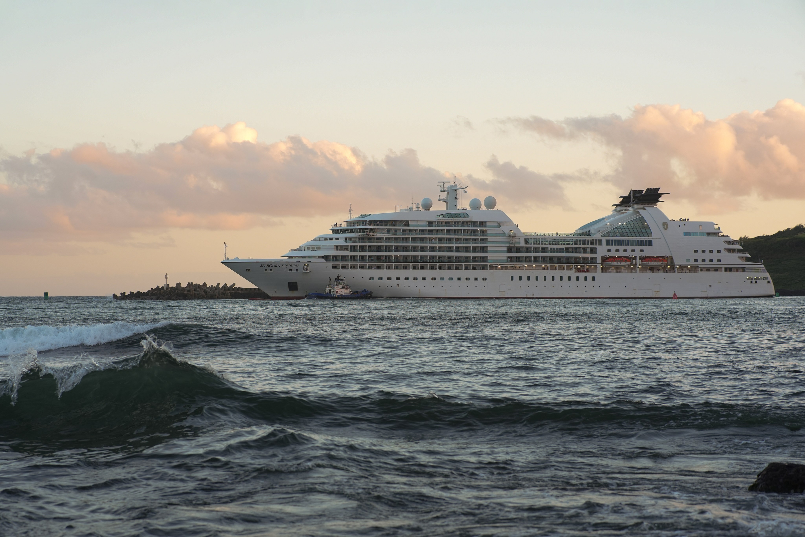 SHIPS. Awards winning photographer in Kauai, Hawaii