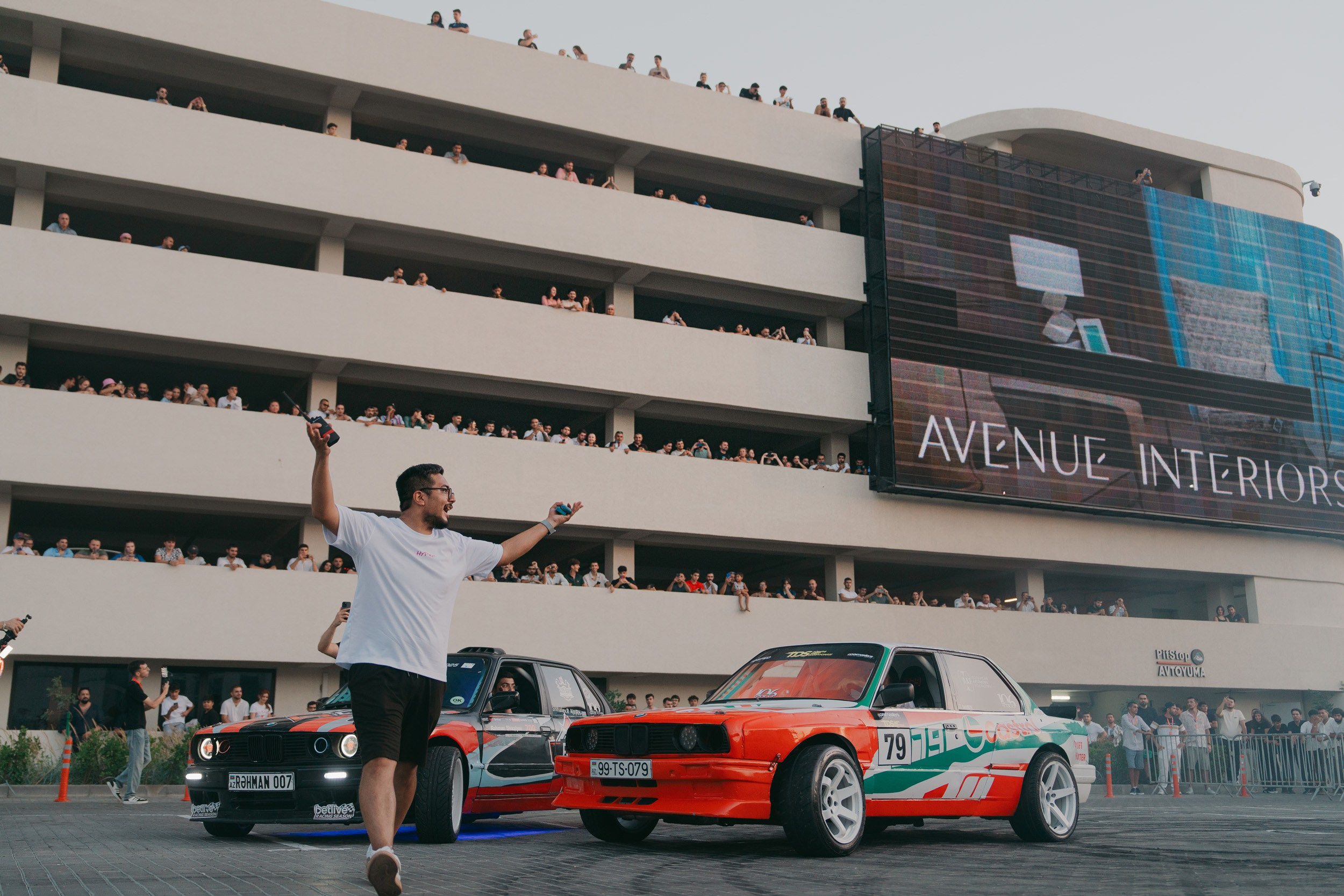 HYPER DRIVE. WORLDWIDE COMMERCIAL AUTOMOTIVE PHOTOGRAPHER