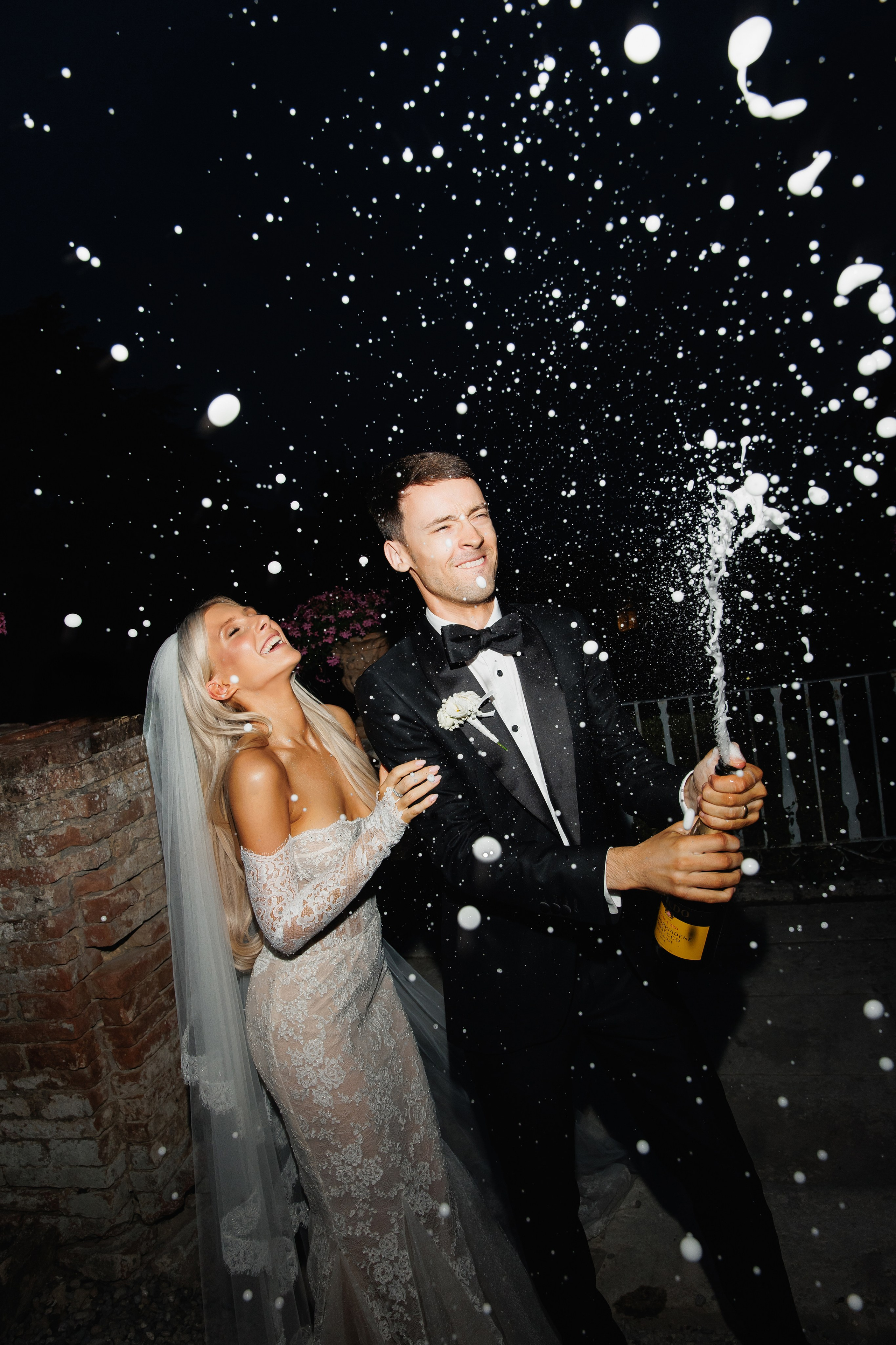 Wedding photographer Italy Rome, Tuscany, Lake Como, Sicily, Puglia. Wedding Photographer Rome Tuscany Como Sicily Puglia Amalfy Italy- Oksana Savenchuk