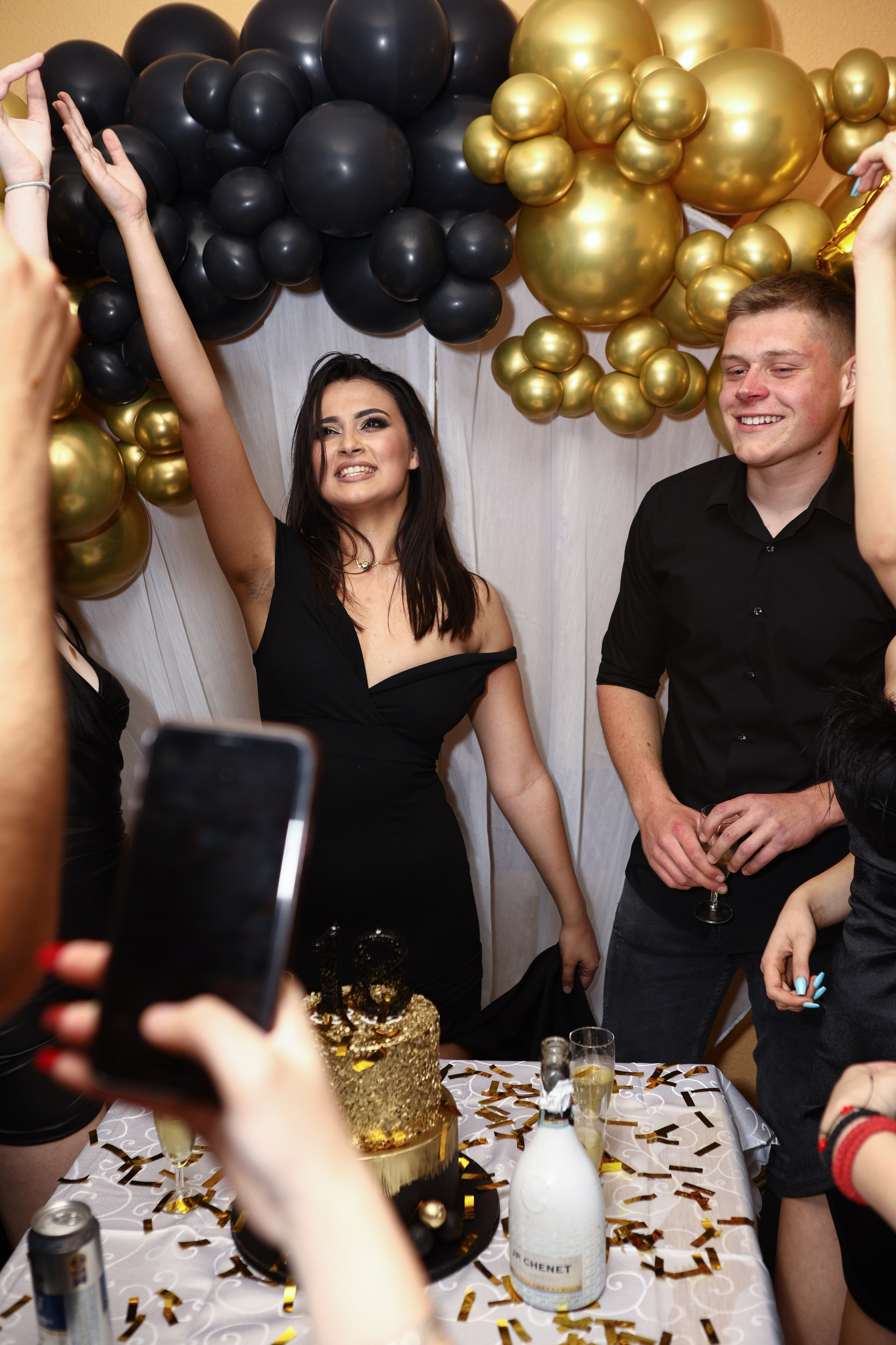 SARA 18TH BIRTHDAY. HOME