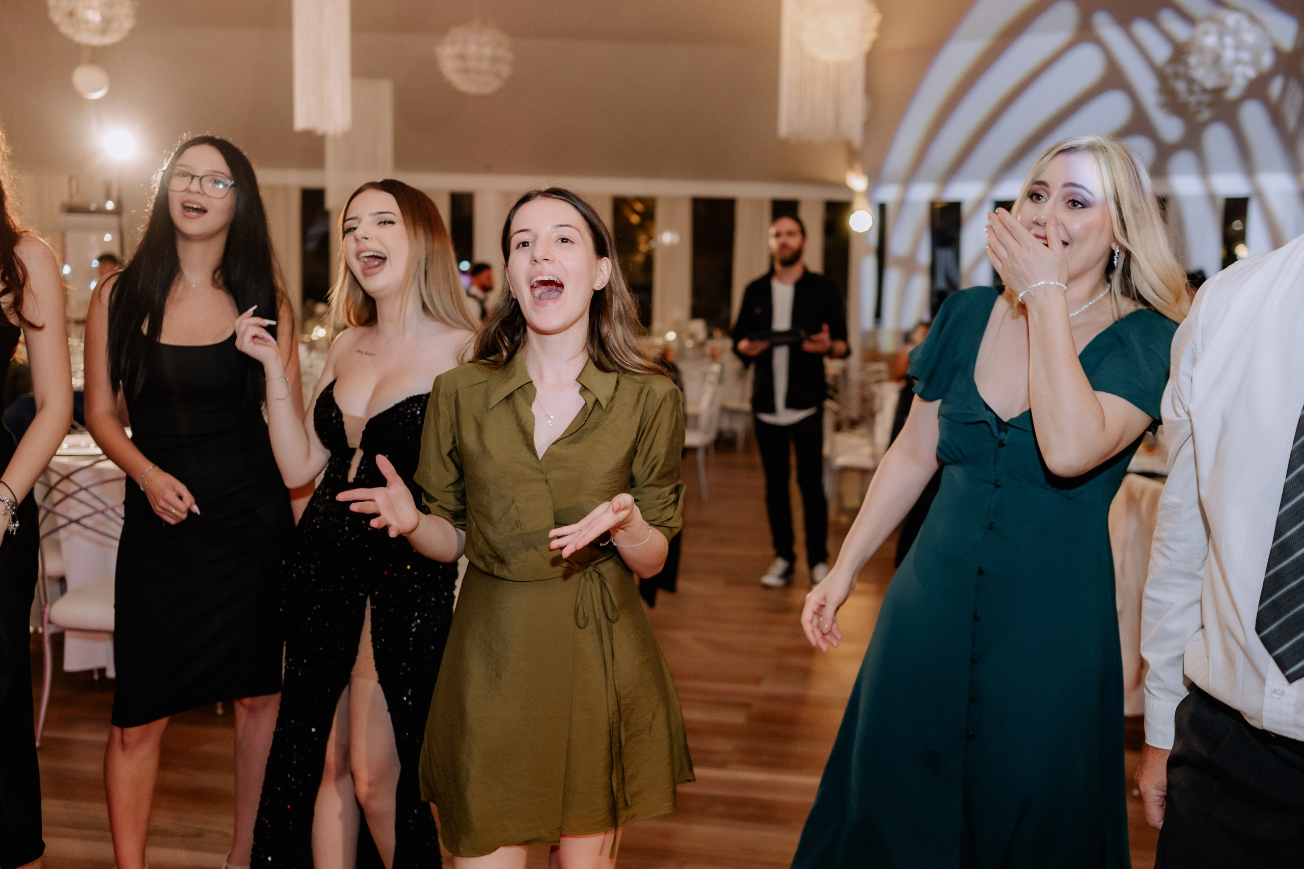 Madalina + Cosmin | Wedding day. Proud Vision Weddings | Wedding Photography & Film — Servicii profesionale Foto Video Nunta Iasi