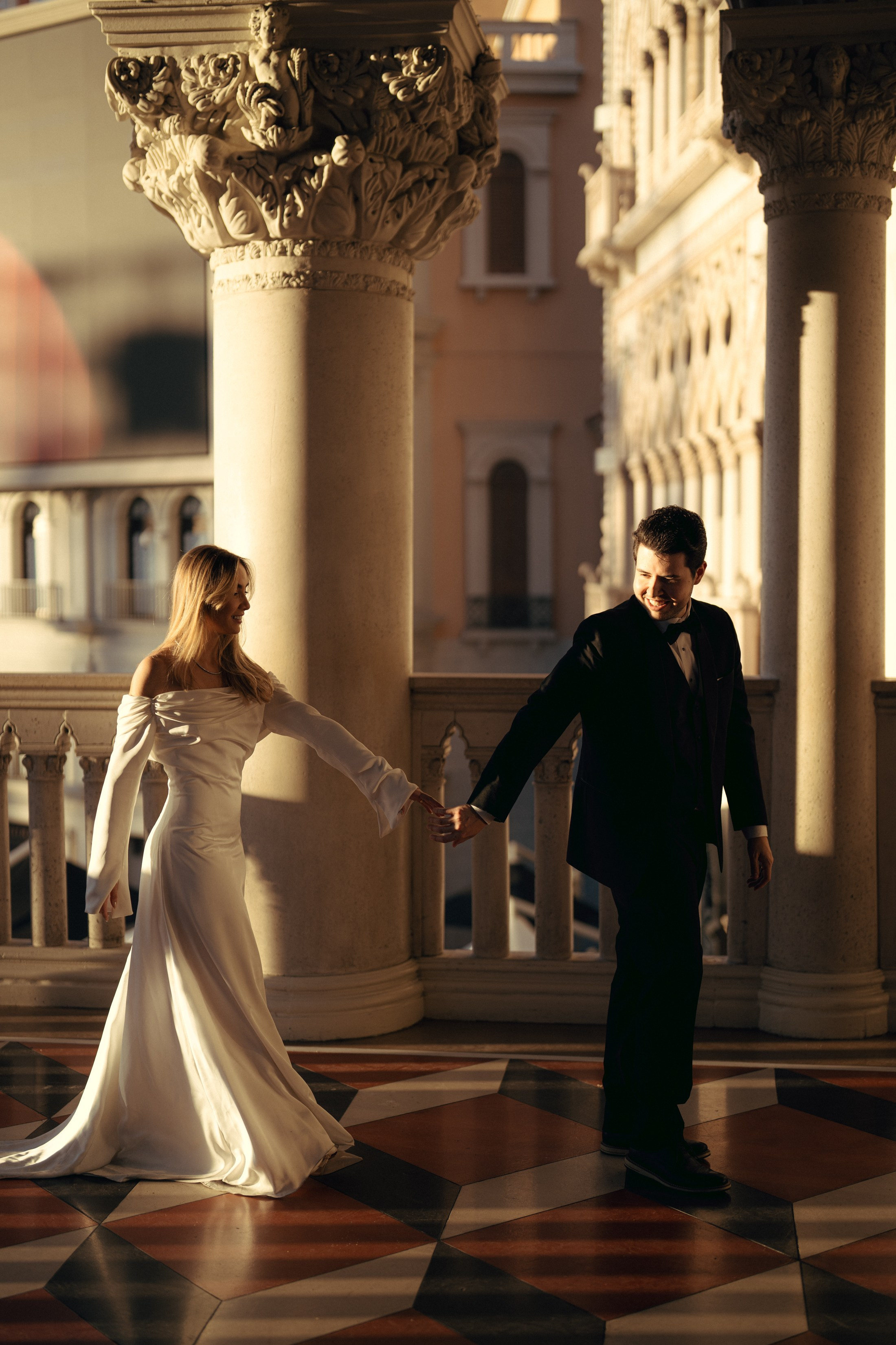 F&M. Wedding & elopement photographer Viktoriya Kravtsov. Las Vegas