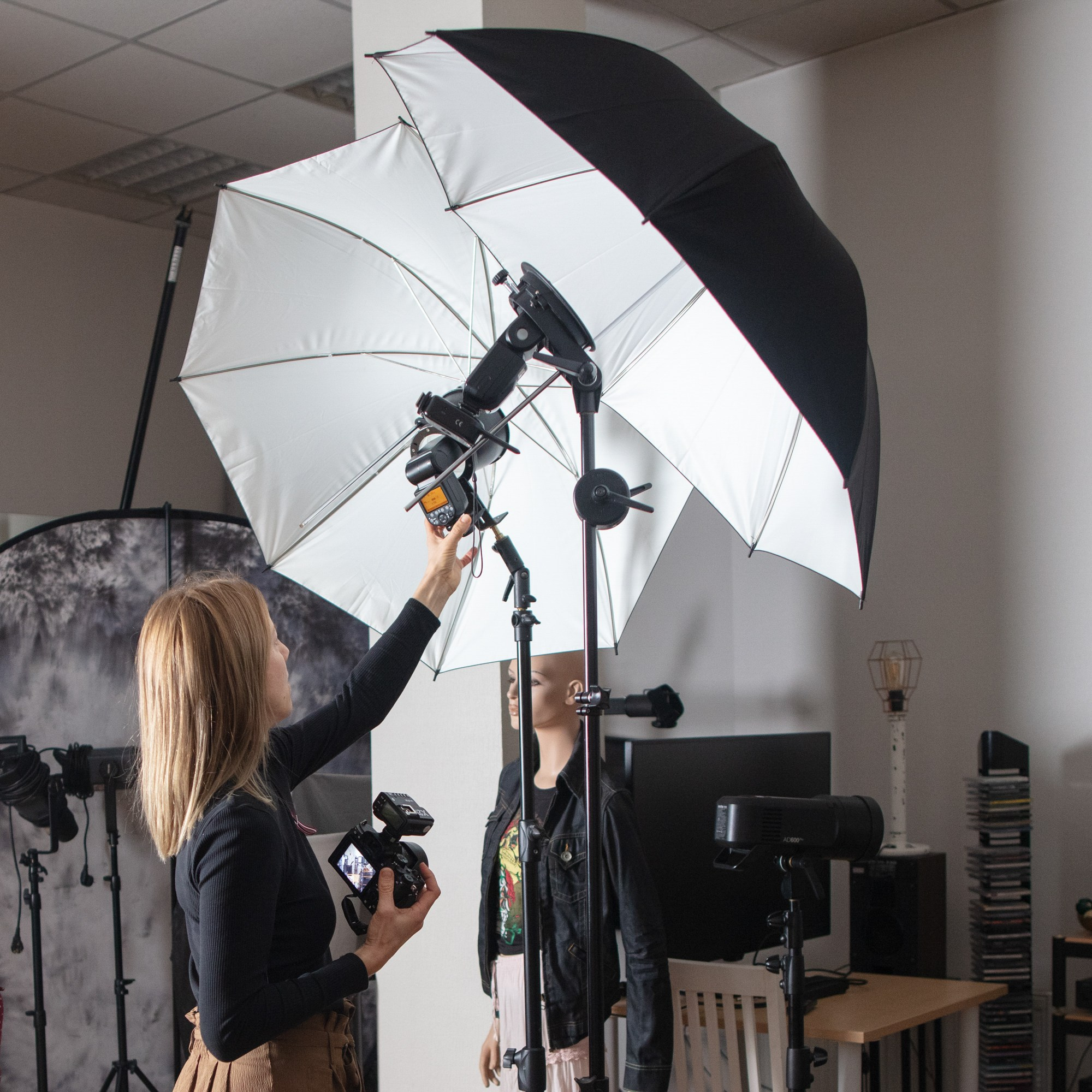 GALERIJA. Fotokursi fotostudijā Rīgā. Profesionāls fotogrāfs Aivars Tipsis