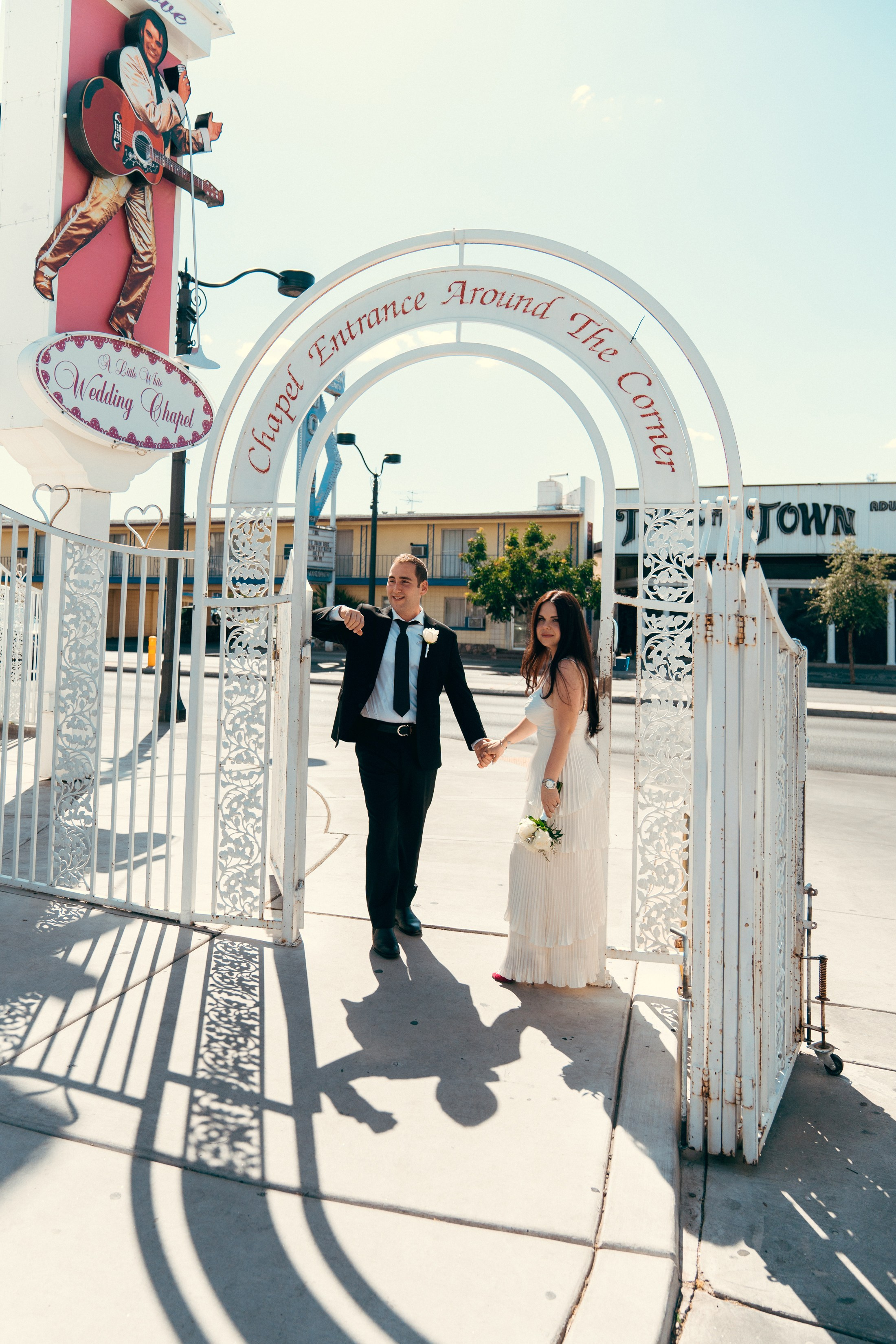 Maria&Jeremy. Wedding & elopement photographer Viktoriya Kravtsov. Las Vegas