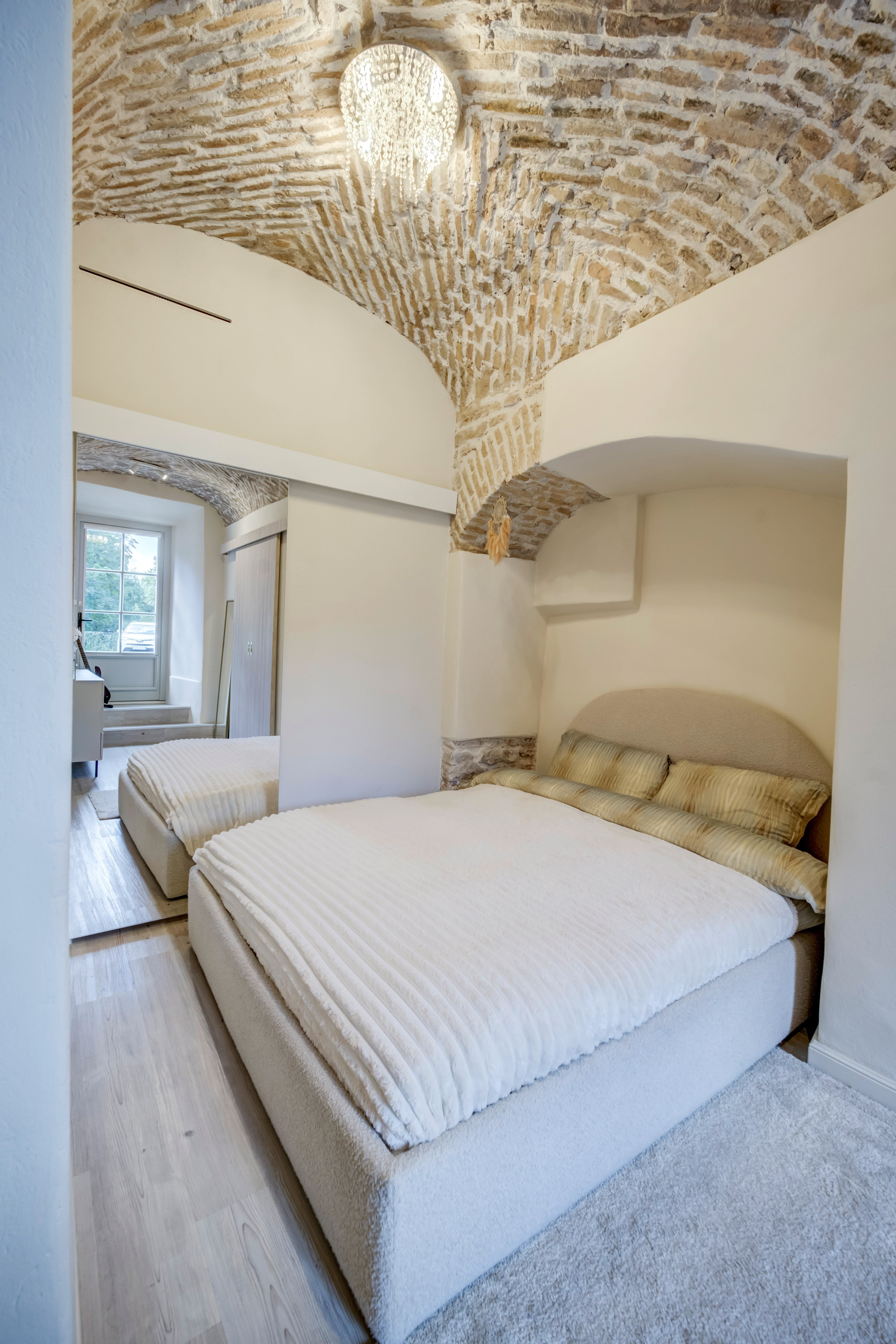 Teatro g. 7 , Vilnius. Elina Sapiega fotografė Vilniuje