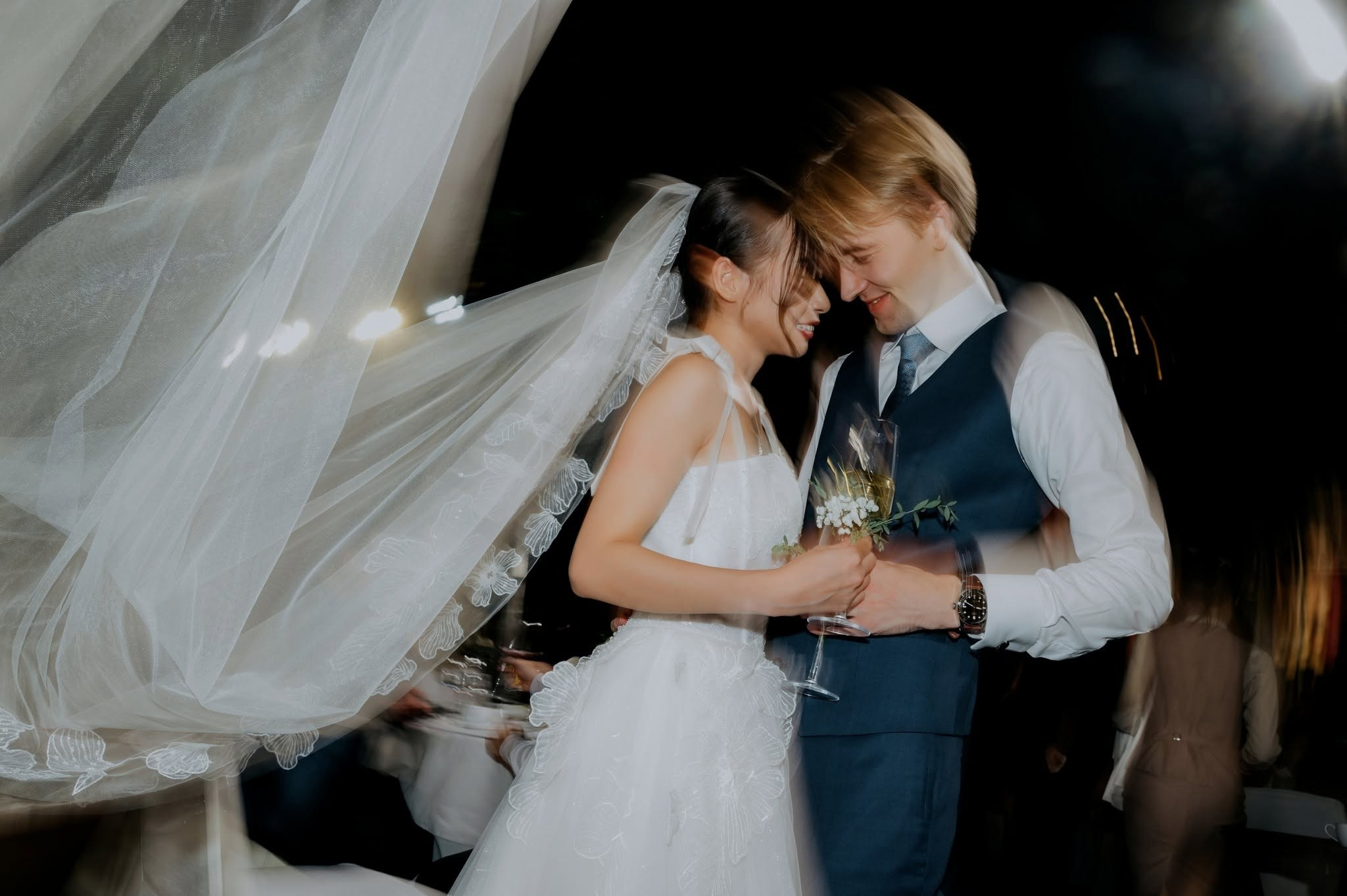 𝐊𝐞𝐥𝐥𝐢𝐞 & 𝐍𝐢𝐤𝐥𝐚𝐬 / Destination Wedding. Saigon Wedding Present | Art Beyond Moments