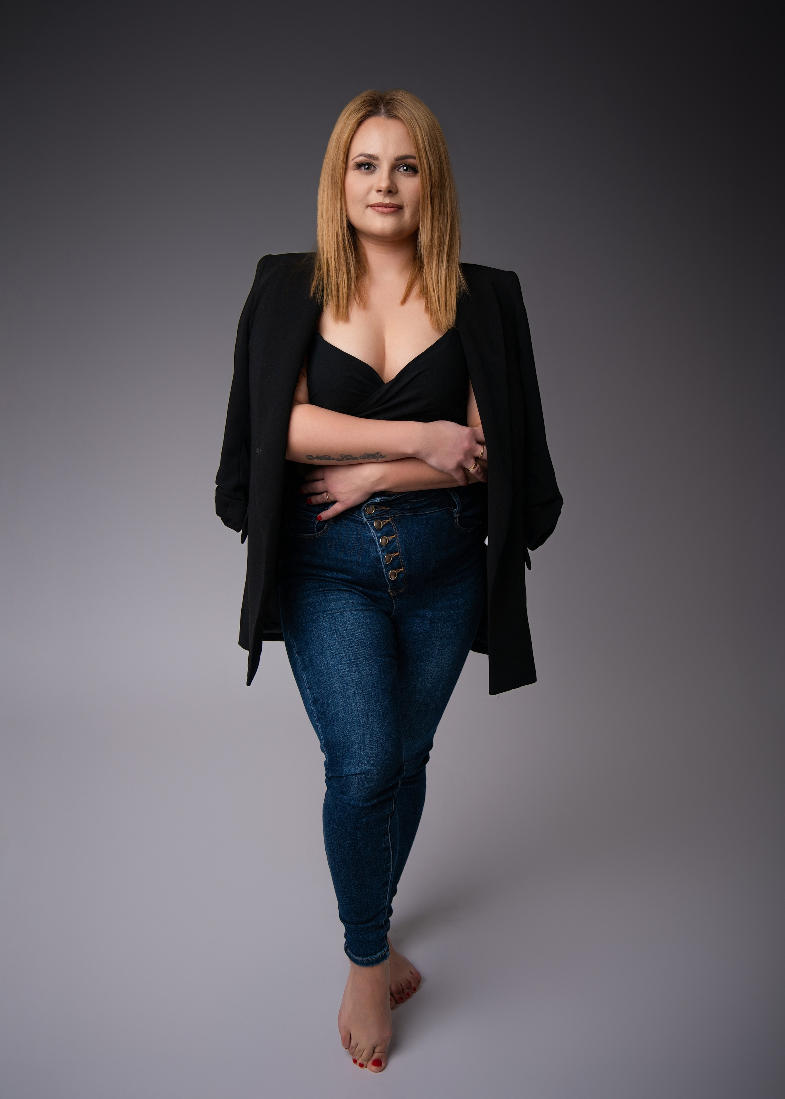 Women Portraits. Home