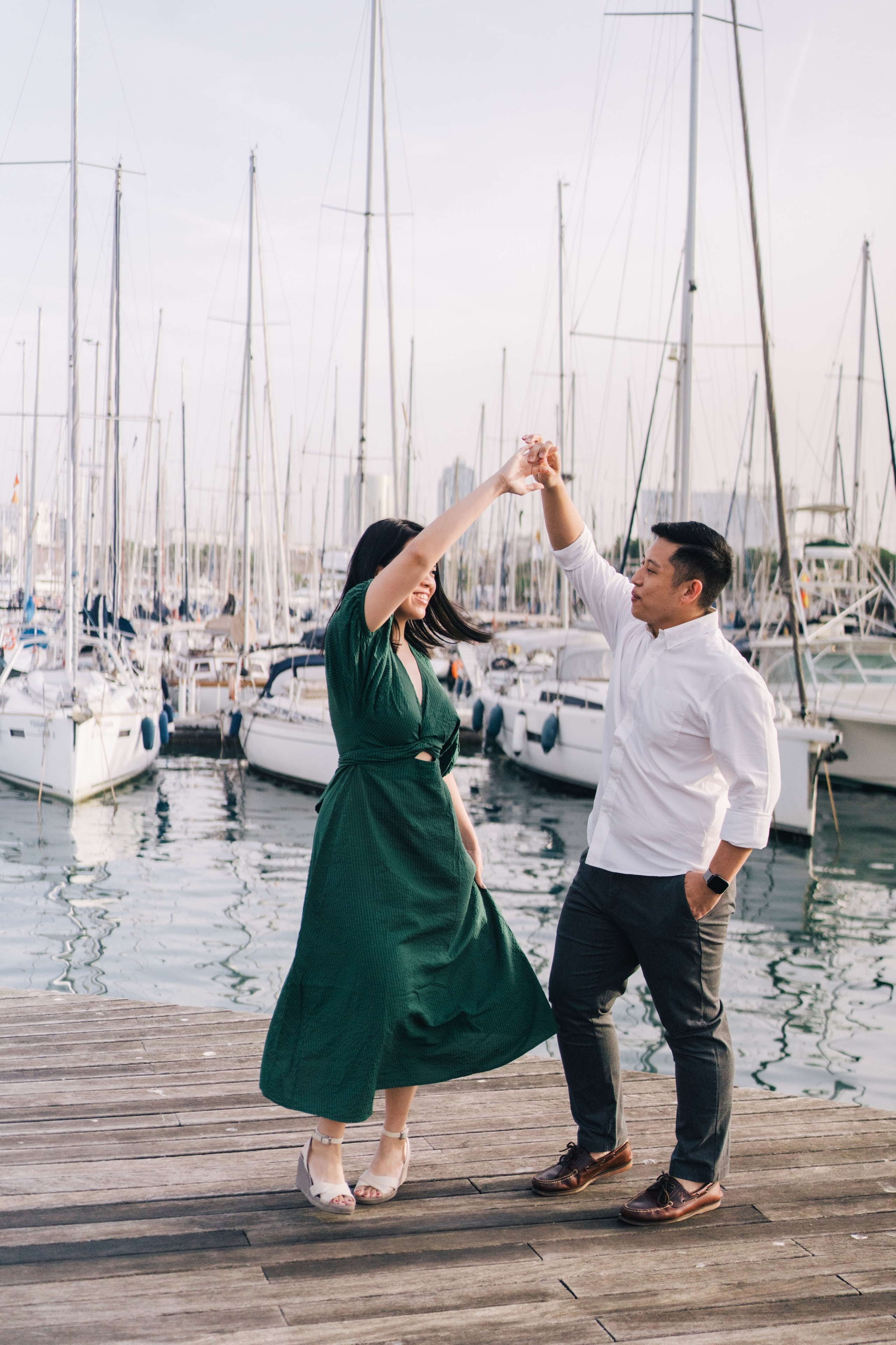 LoveStory in Gothic Quarter. Photographer Kristina Dorina