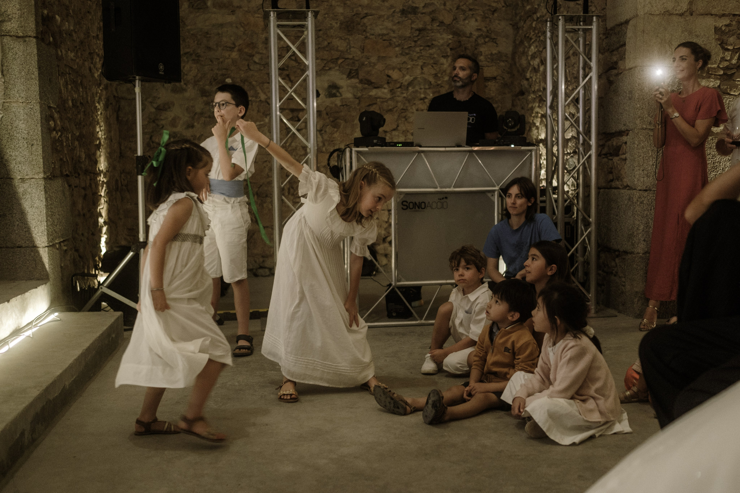 Svetlana & Alman. Monestir Sant Salvi. Paola fotógrafo / videografo de bodas en Barcelona
