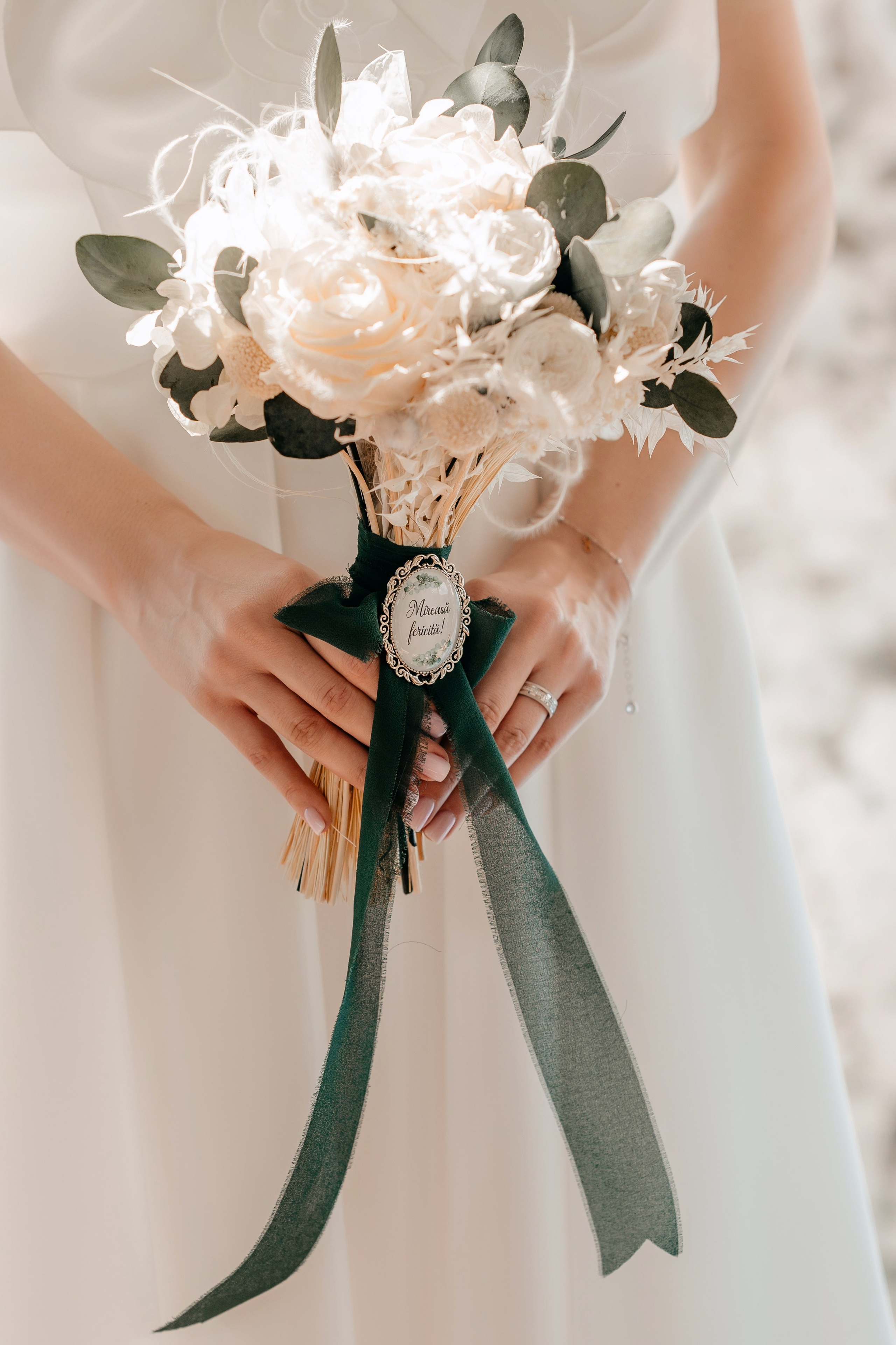 Ramona & Alin. Raw Studio. Fotograful tau de nunta!