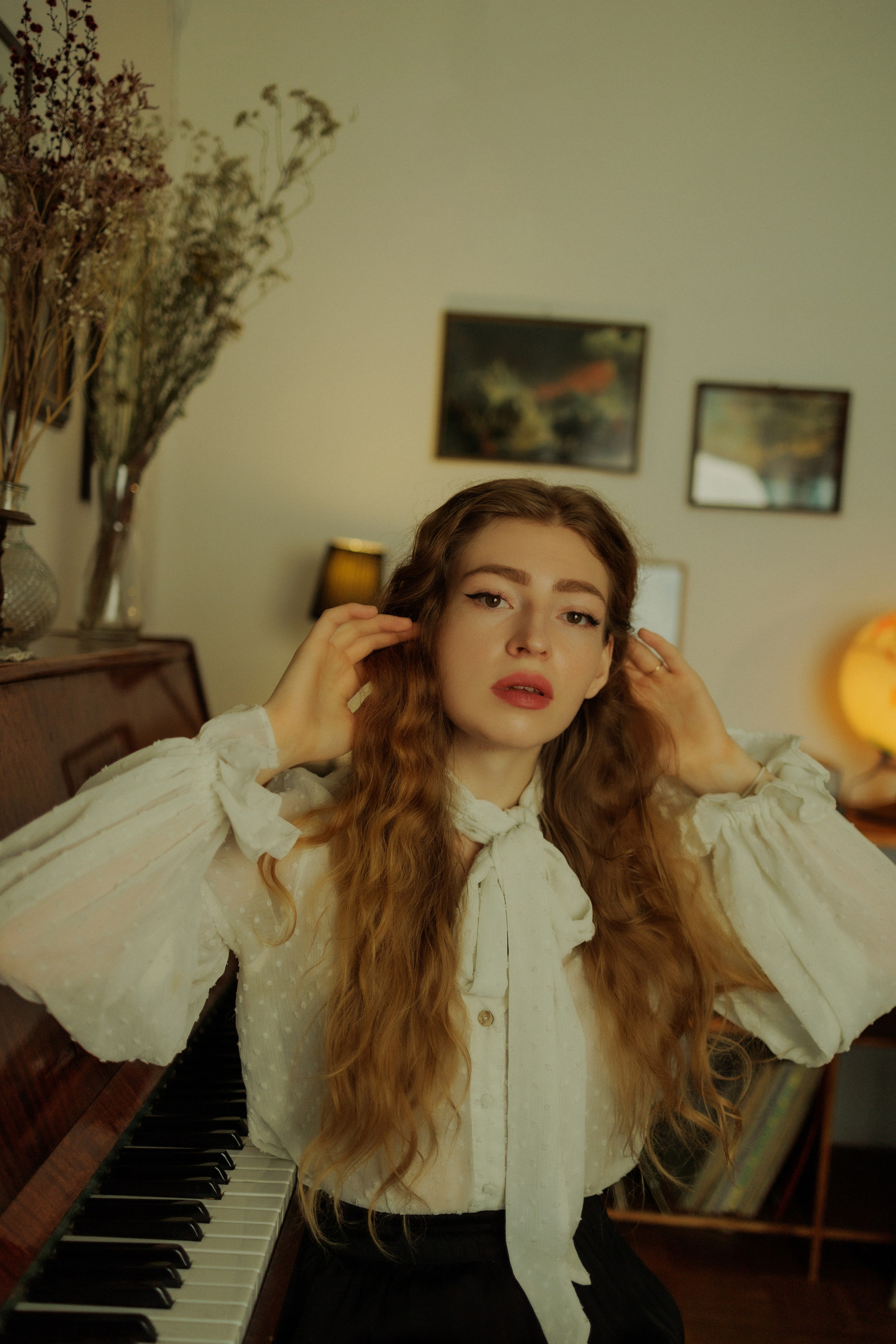 Soft Light — Intimate Lifestyle Portraits by the Window | Natural & Soulful Photography. Kristina Kozheltsova- Soulful Portrait&Lifestyle&Love Story Photographer in Leipzig, Germany