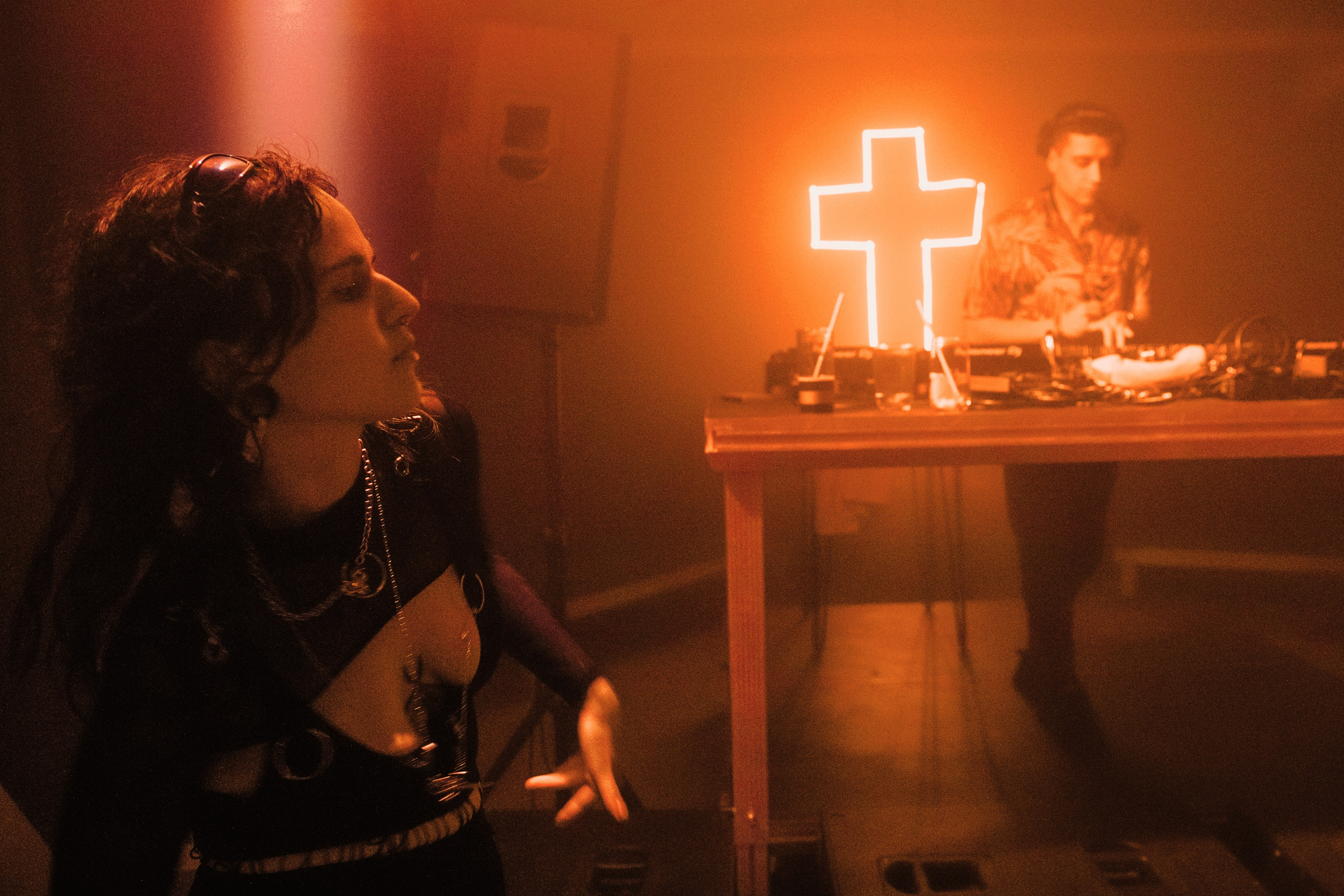 Elektroniskās mūzikas pasākums. Sandra Garanca Portrait and event photographer