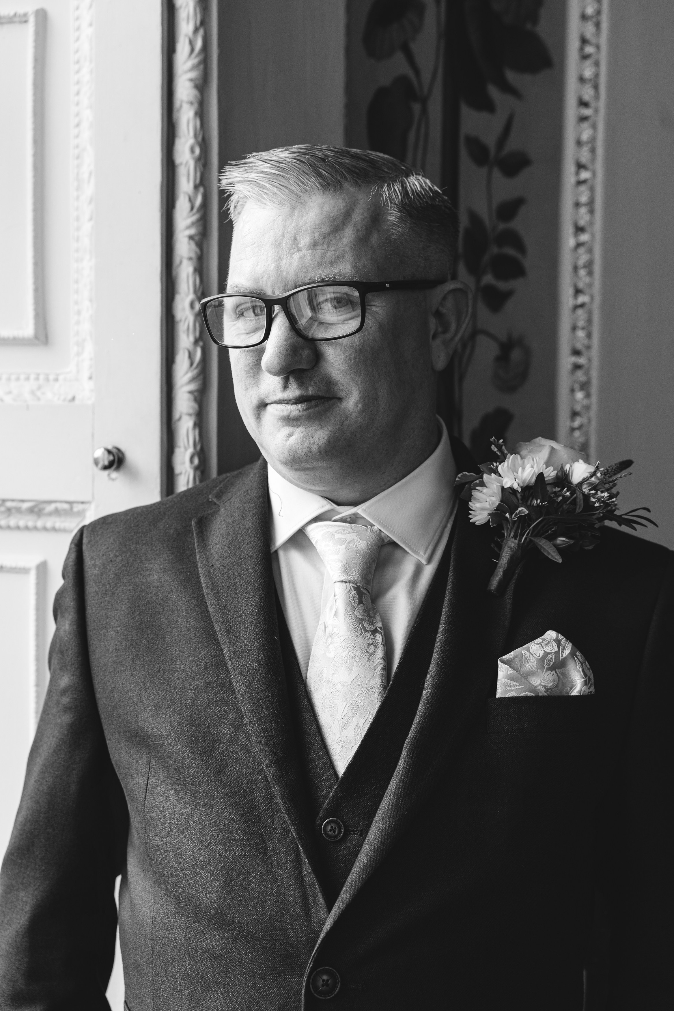 Luke and Nicola’s wedding at Danson House. Photographer in England Ekaterina Romanova