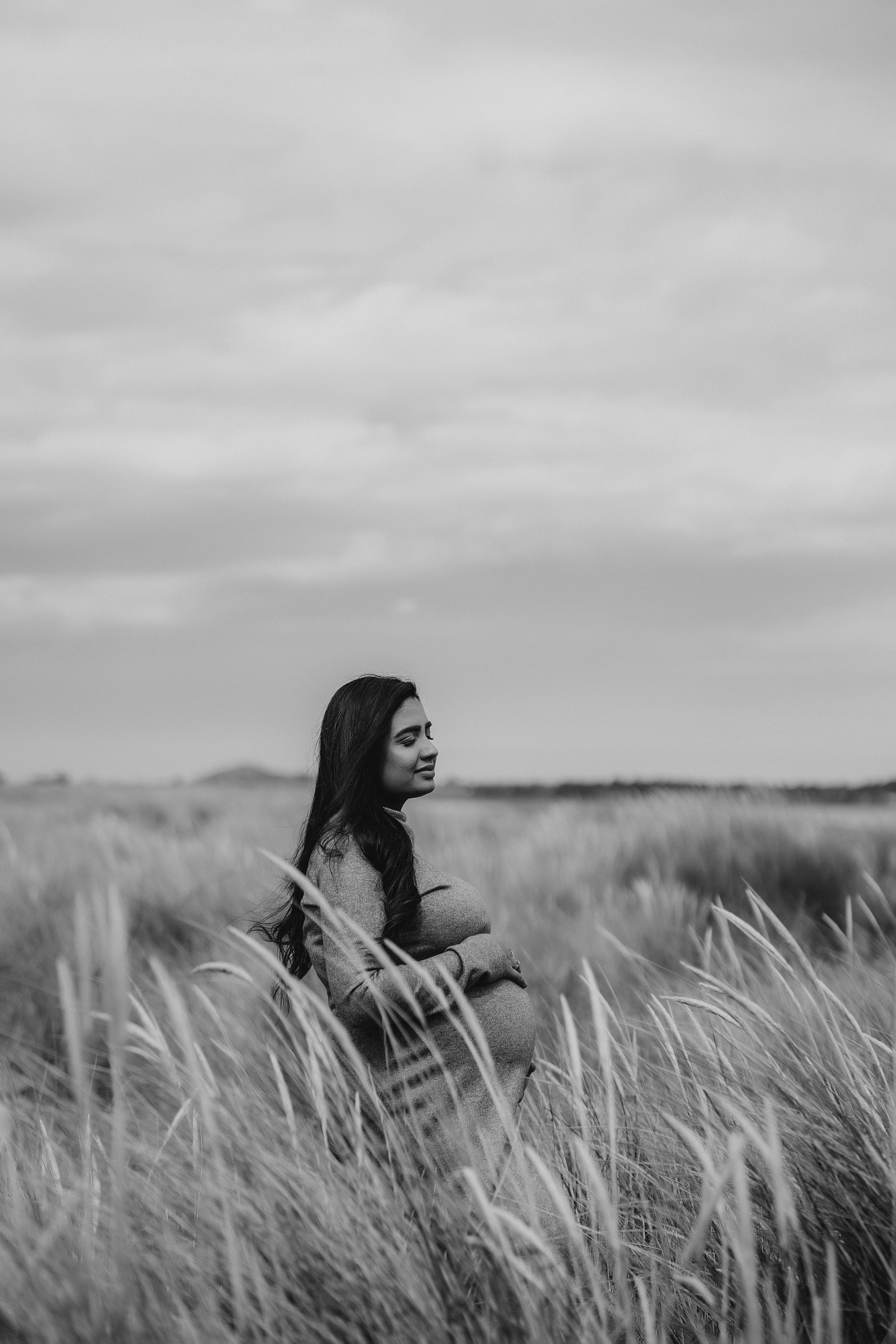 Meera: Bull island. Maternity/Love story/Wedding photographer