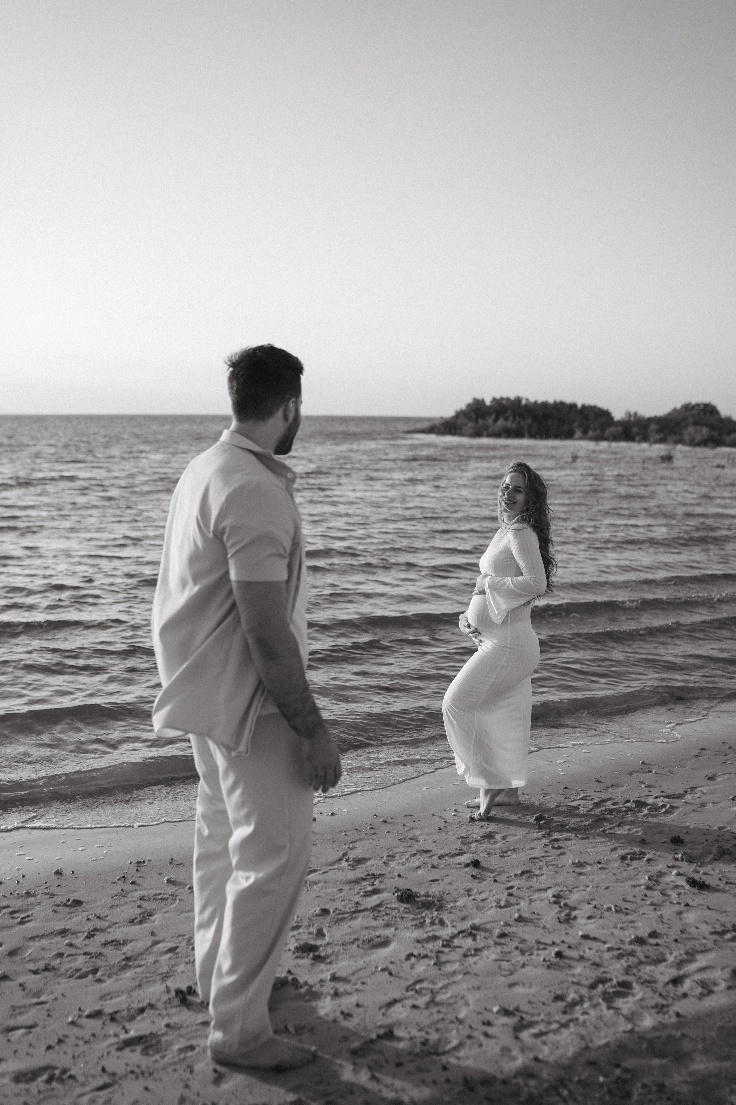 Dasha and Jenya. Maternity. Family photographer in Saudi Arabia