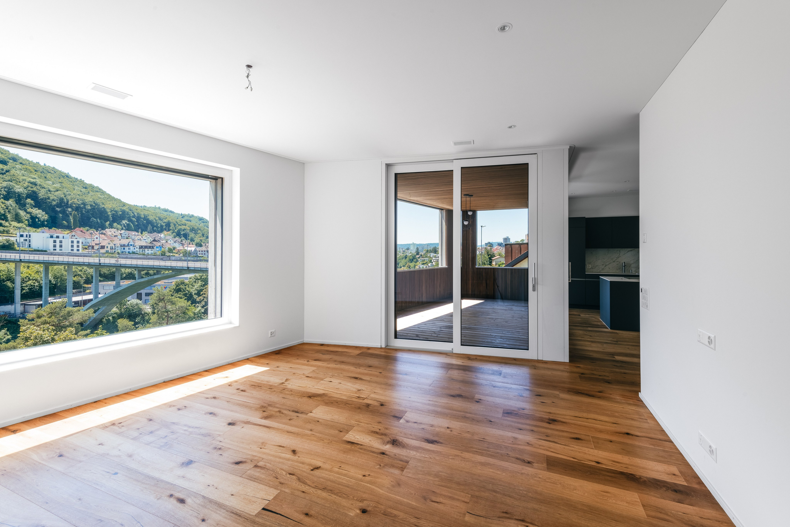 Wohnung, RIEDEN, AARGAU. Hallo! Ich bin Elena und arbeite als Immobilienfotografin