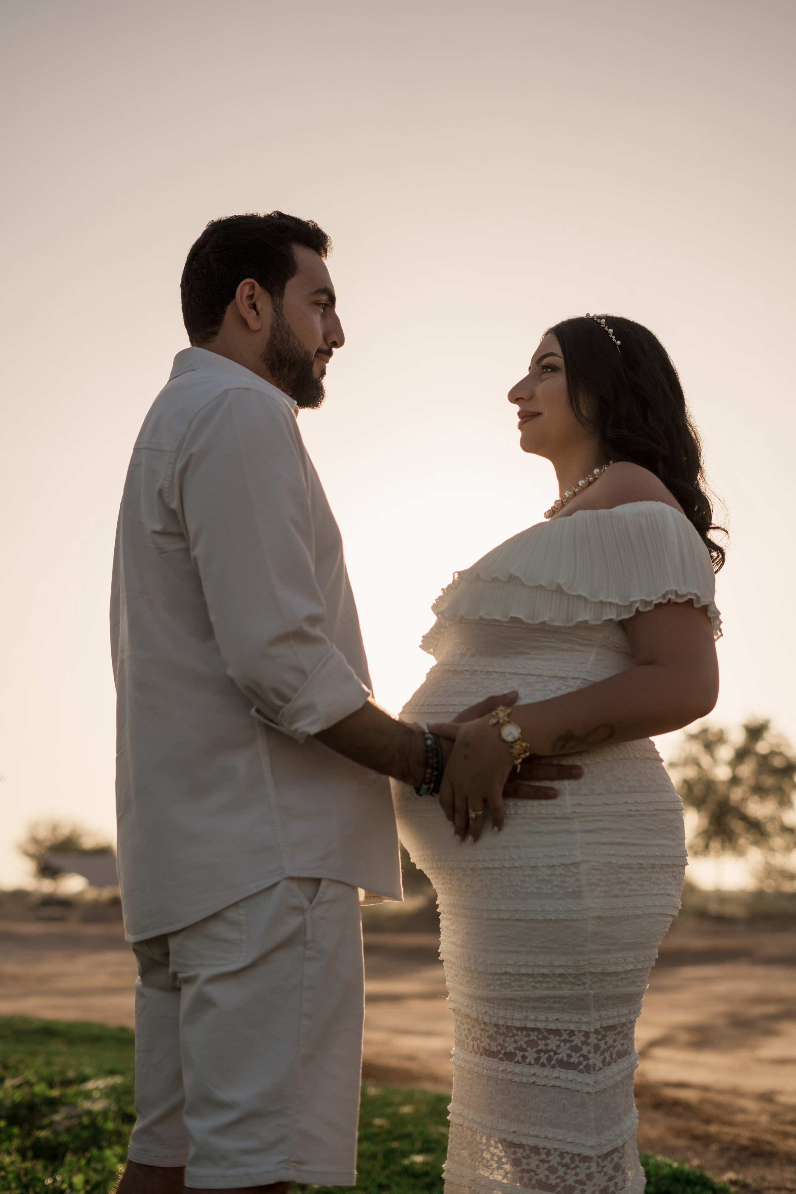 Sunrise by the lake. Angela Iakovleva — Family Photographer in Dubai