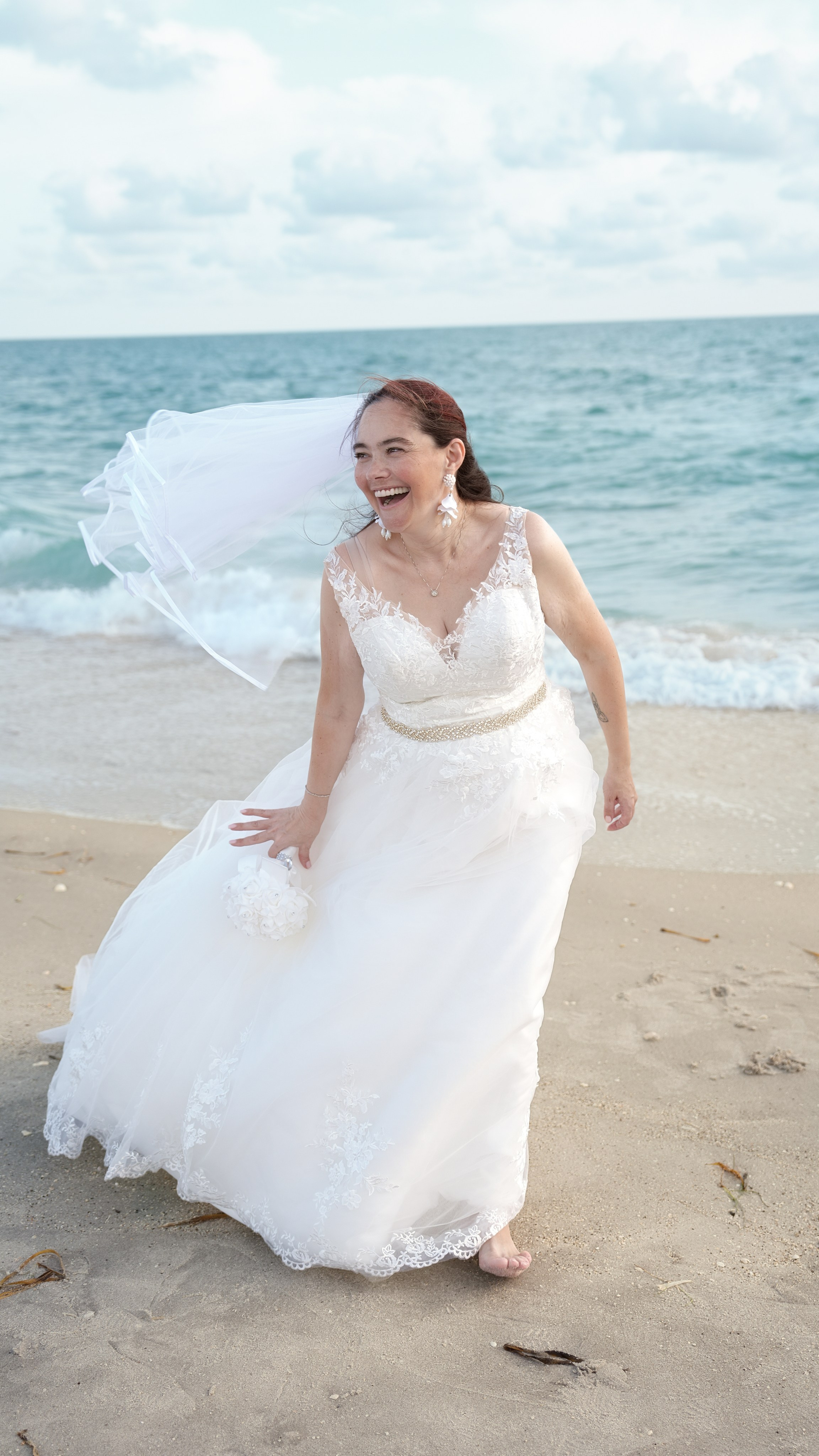 Beach Wedding in Englewood, Florida. Wedding and family photographer Olga Belianskaia