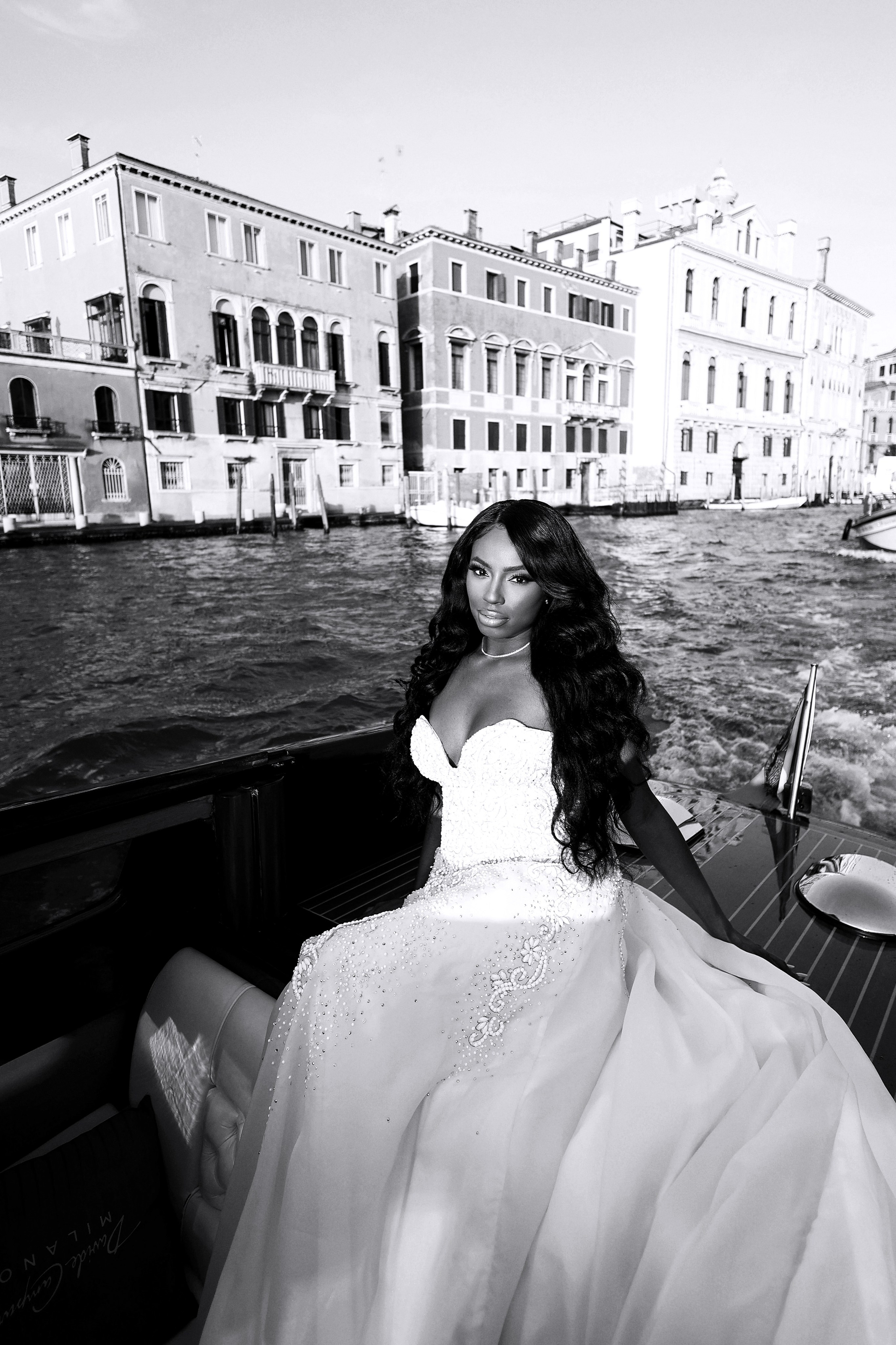 Beautiful bride in Venice