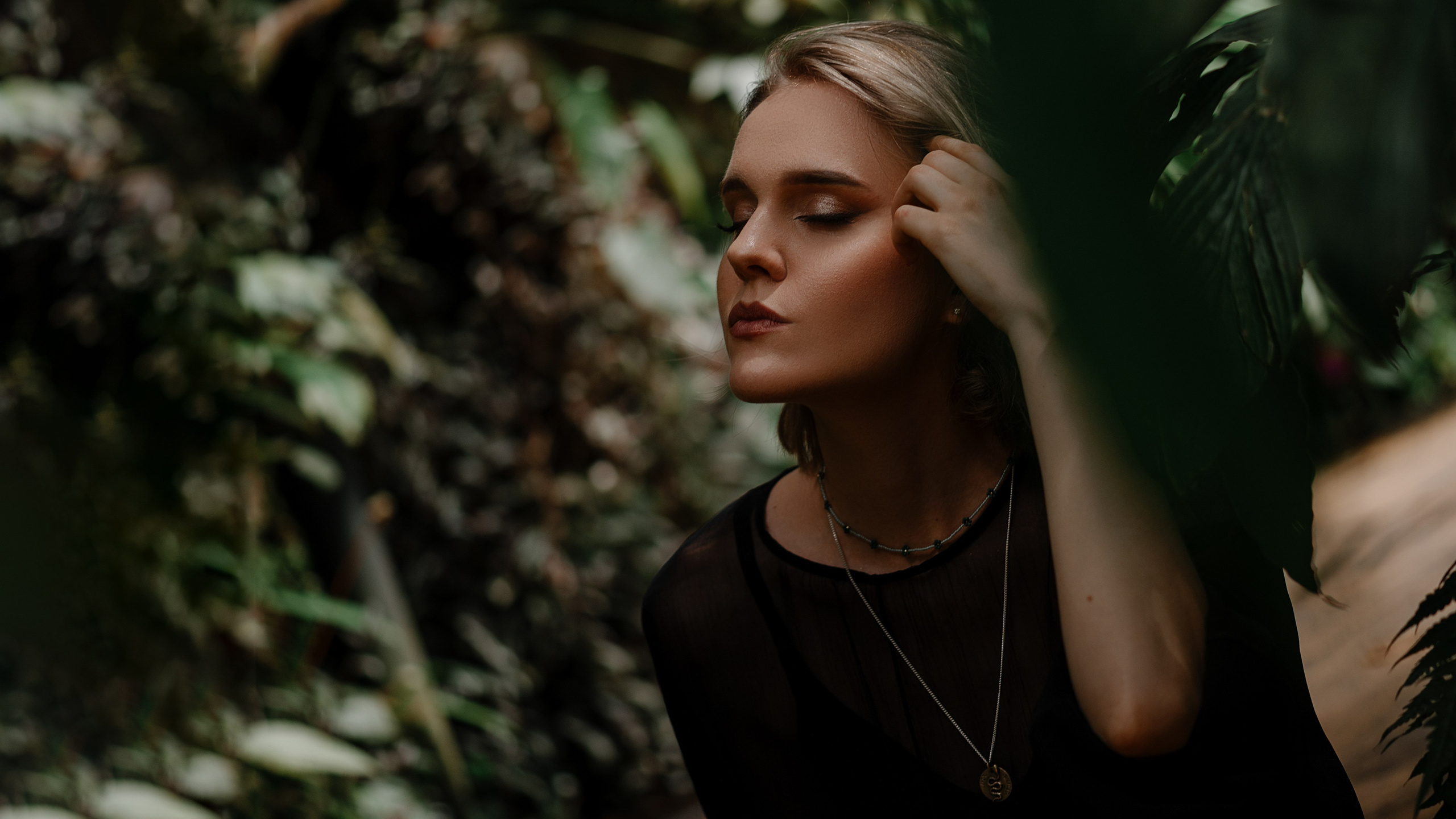 Daria. ANNA-MARIA PHOTO CONTENT CREATOR — фотограф, эстет, художник и визуальный эксперт в Instagram, работающий в Праге