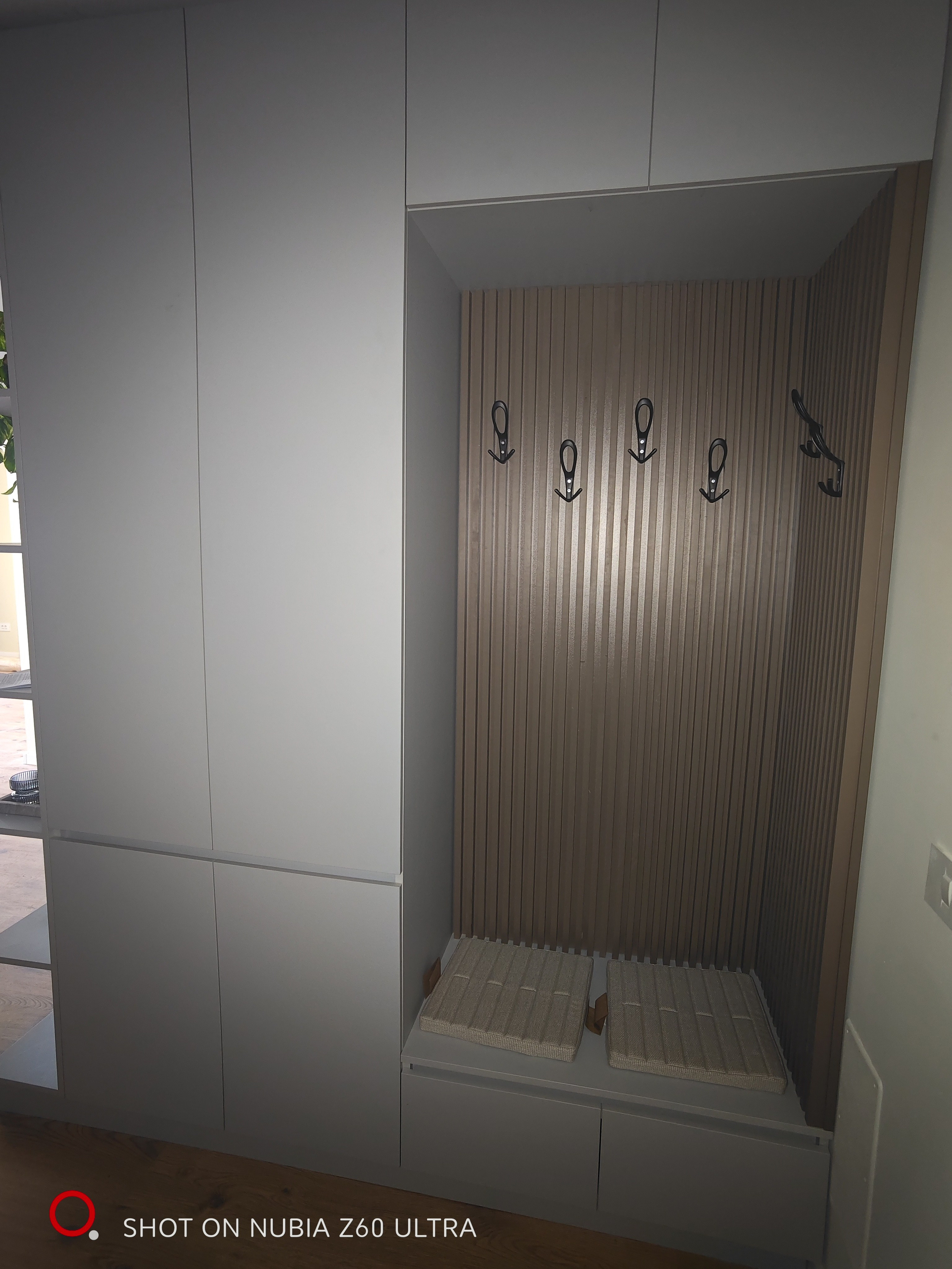 Cuier. Furniture Alexandru Turcu