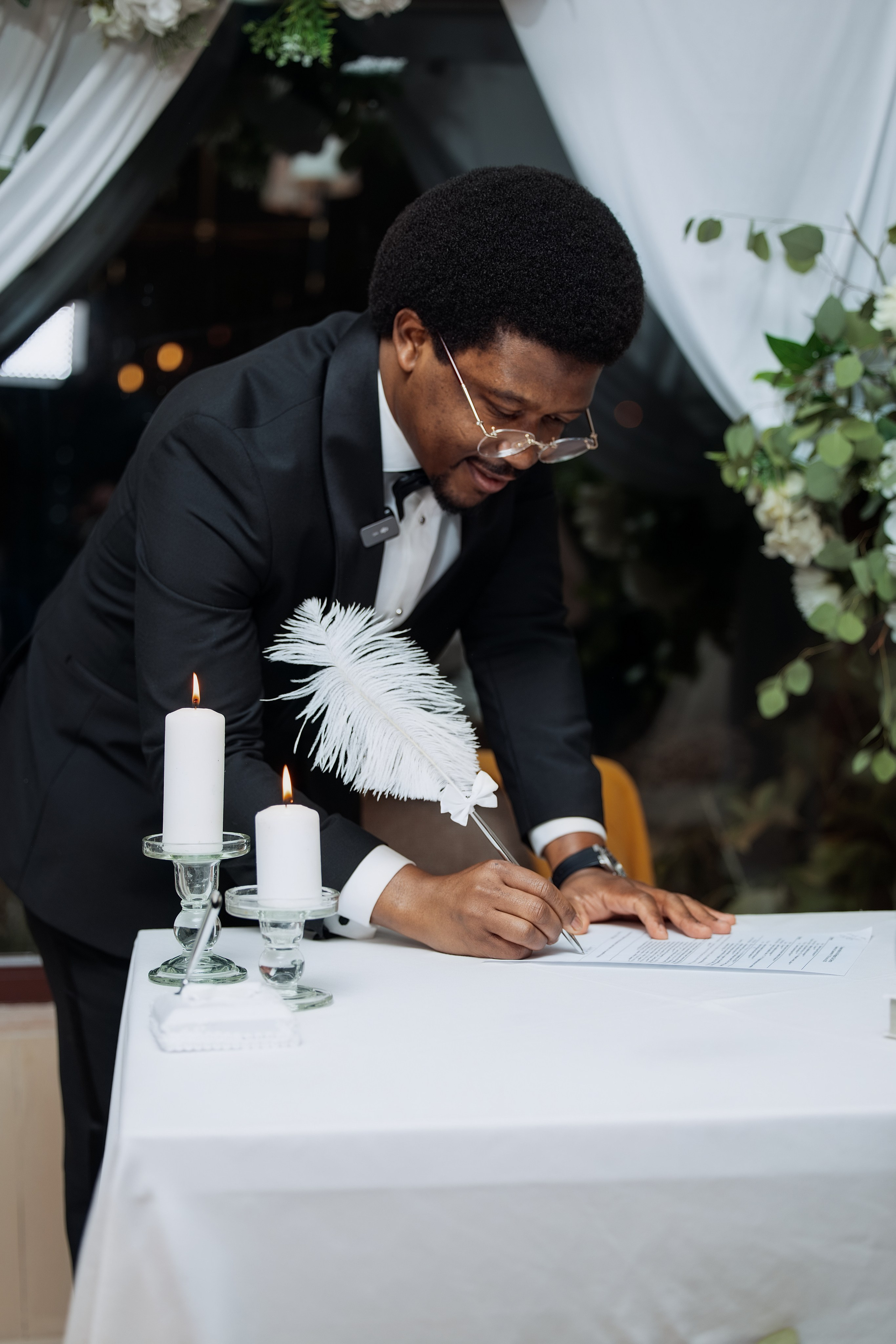 Nawik e Ethson. Fazemos o seu casamento ser lembrado por gerações