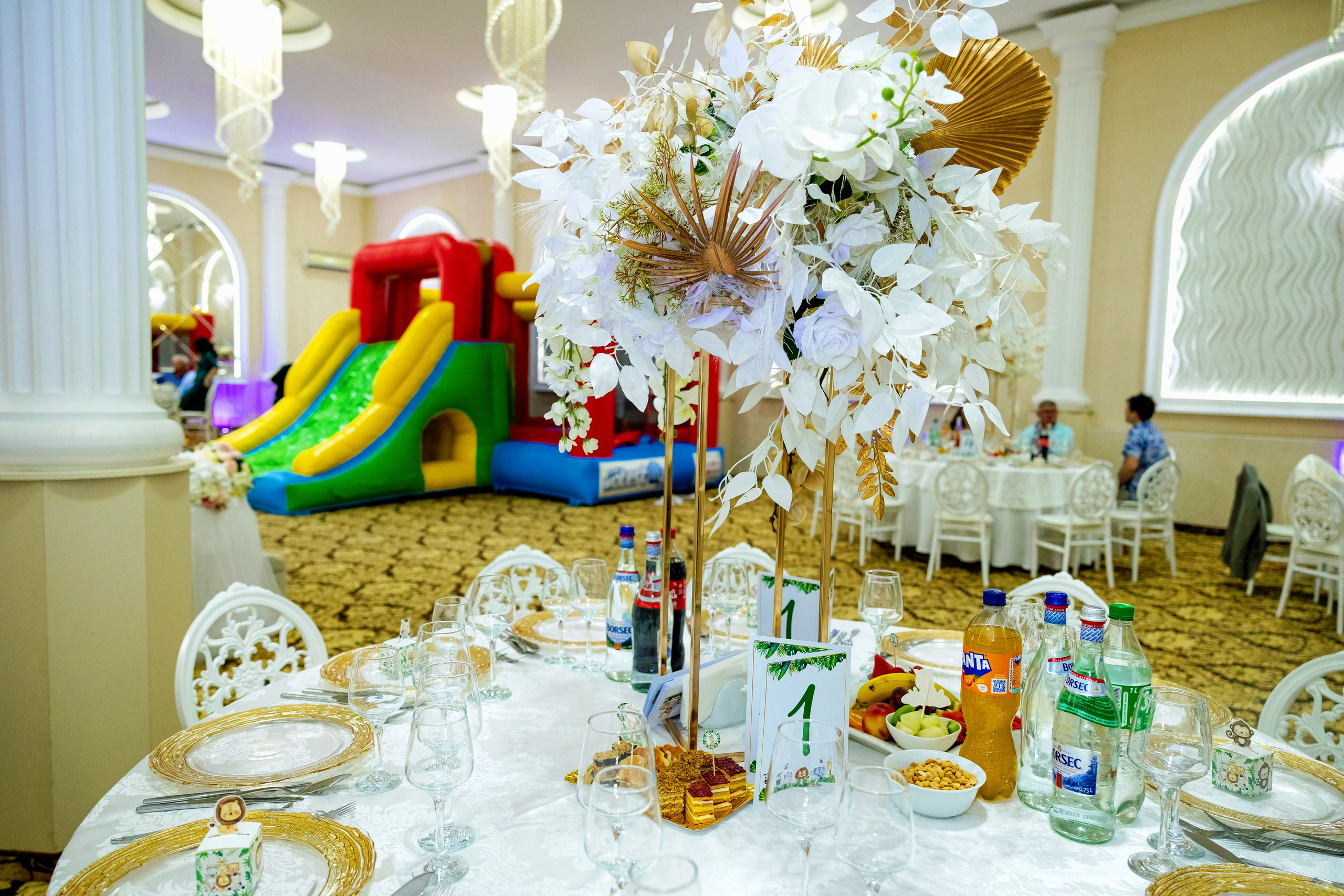 Andrei Damian. Moments By Gub