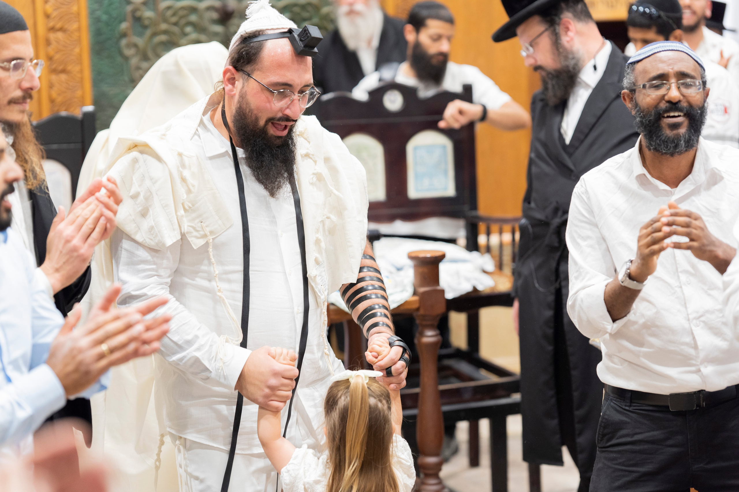 הברית של נחמן חזן. יוסף מזרחי צילום חתונה, ברית וזוגיות. צלם מקצועי שאוהב להוציא אתכם הכי יפים ברגעים הכי מרגשים