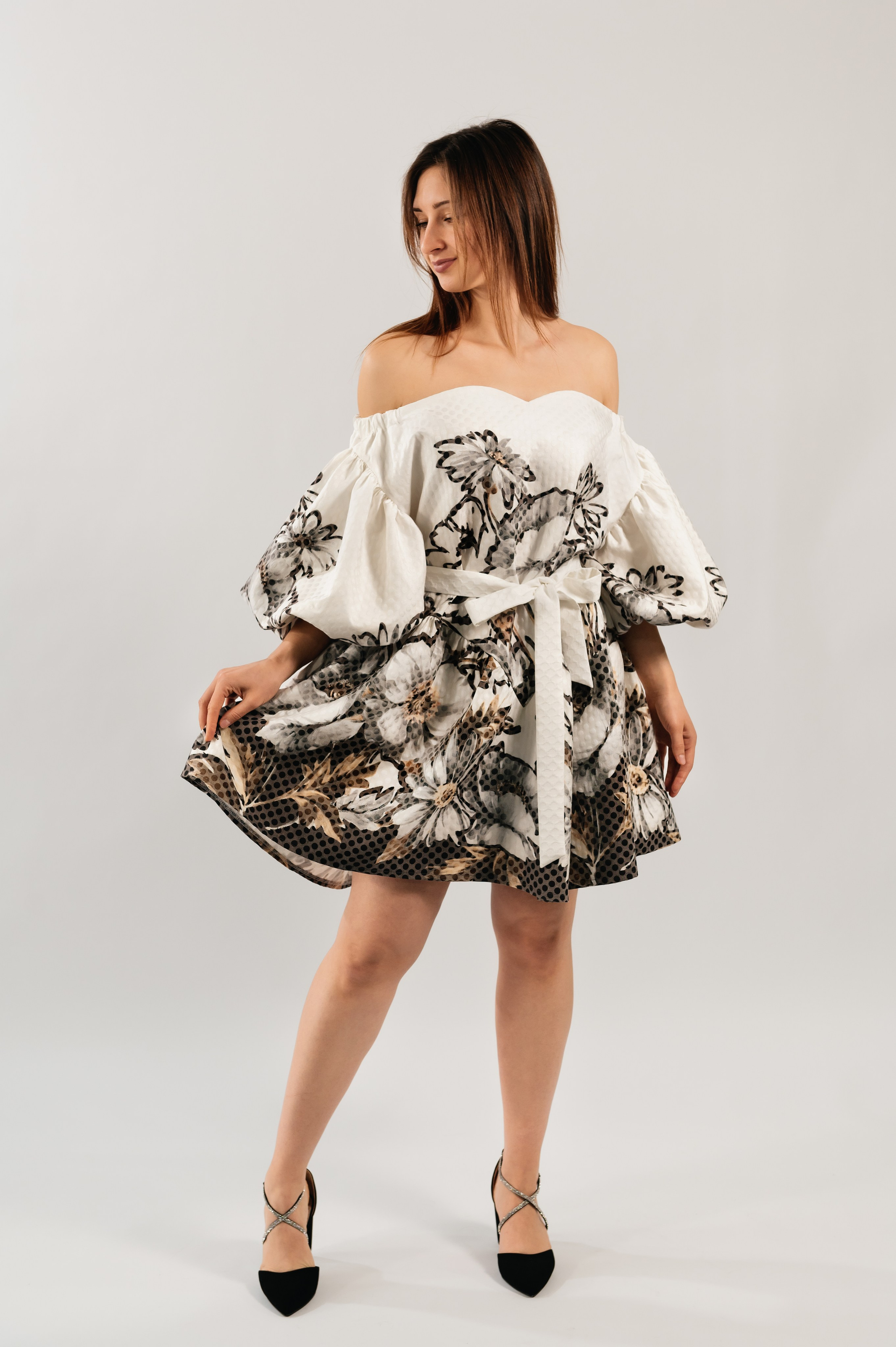 Rochie. Designer vestimentar: elaborarea, proiectarea și confectionare…