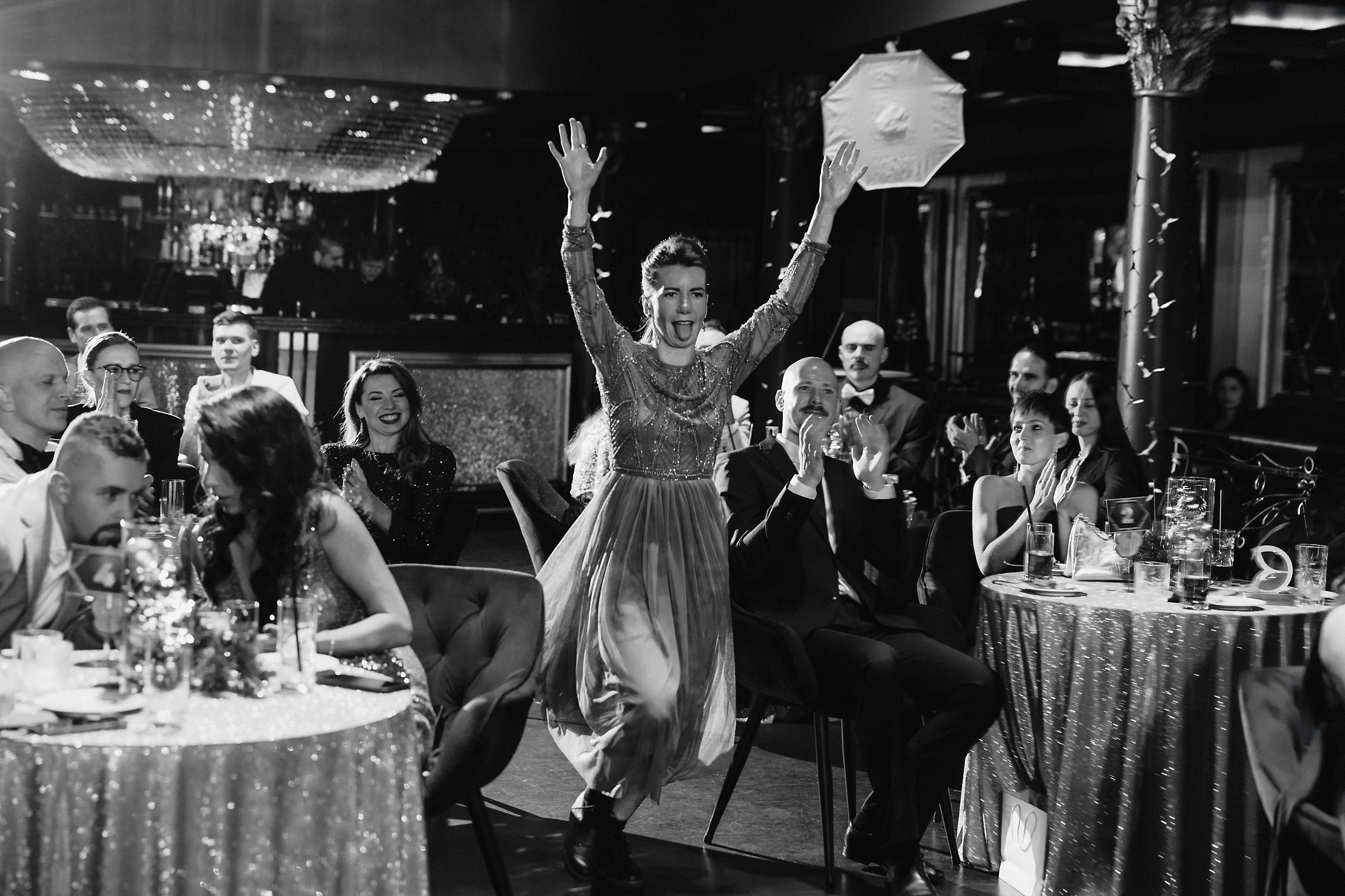 Новогодняя фотосессия в стиле «Оскар» для компаний — свет софитов и звёздные кадры. Евгений Тимофеев | Свадебный и контент-фотограф и видеограф в Риге