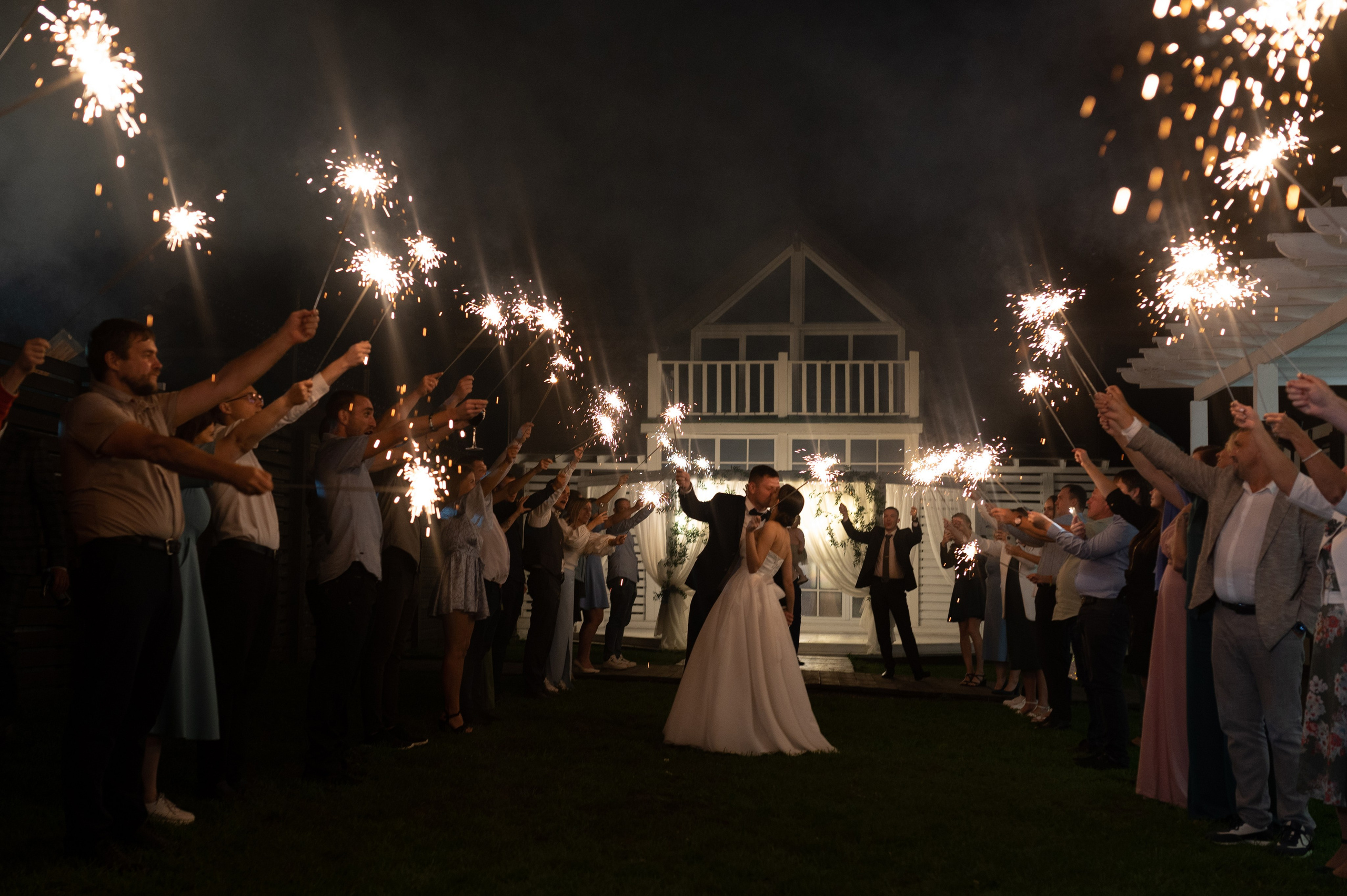 Together is better. Wedding and commercial photographer