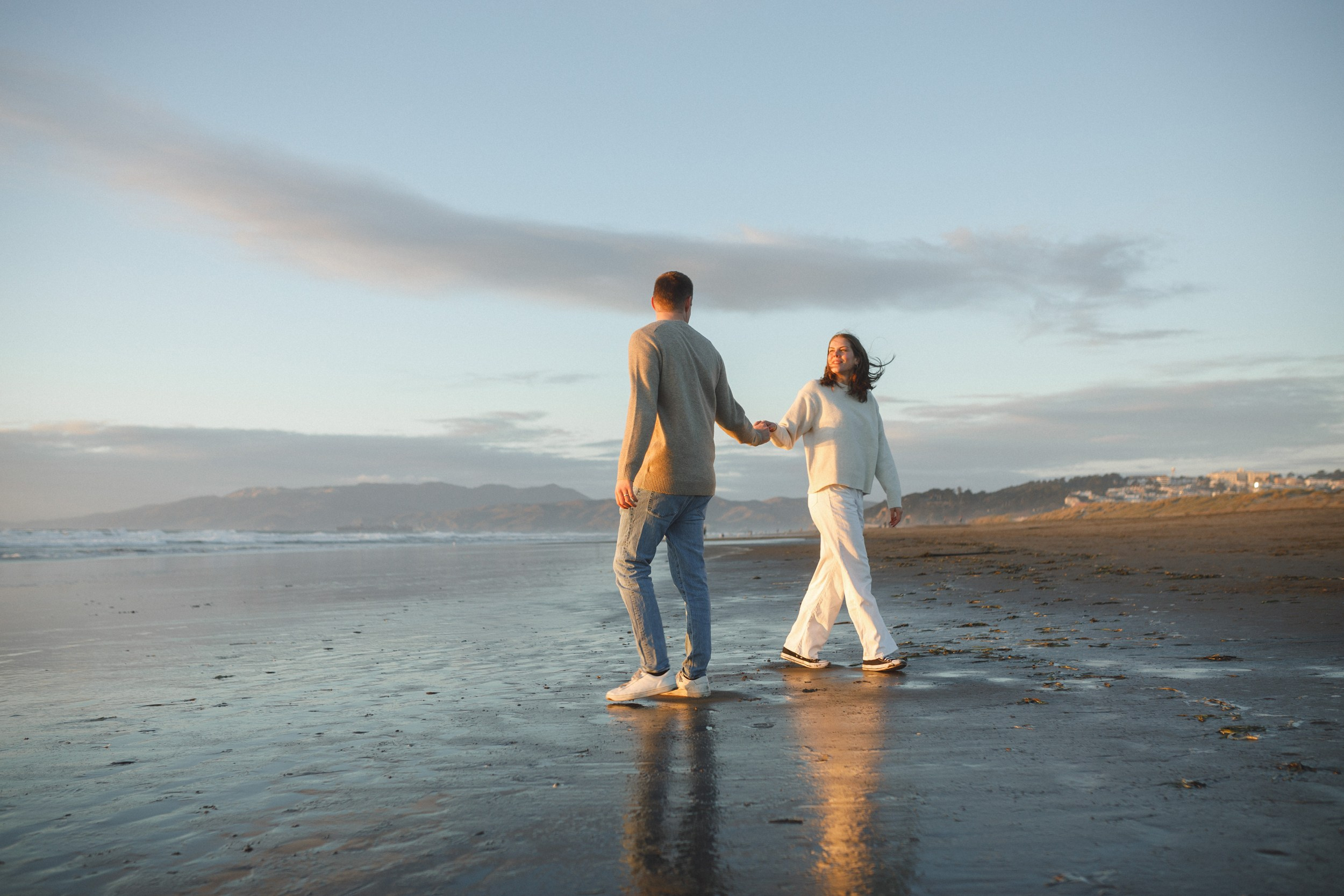 Laura & Jacob. Ocean Beach. Maternity, newborn photographer in the Bay Area|Iryna Rakivnenko