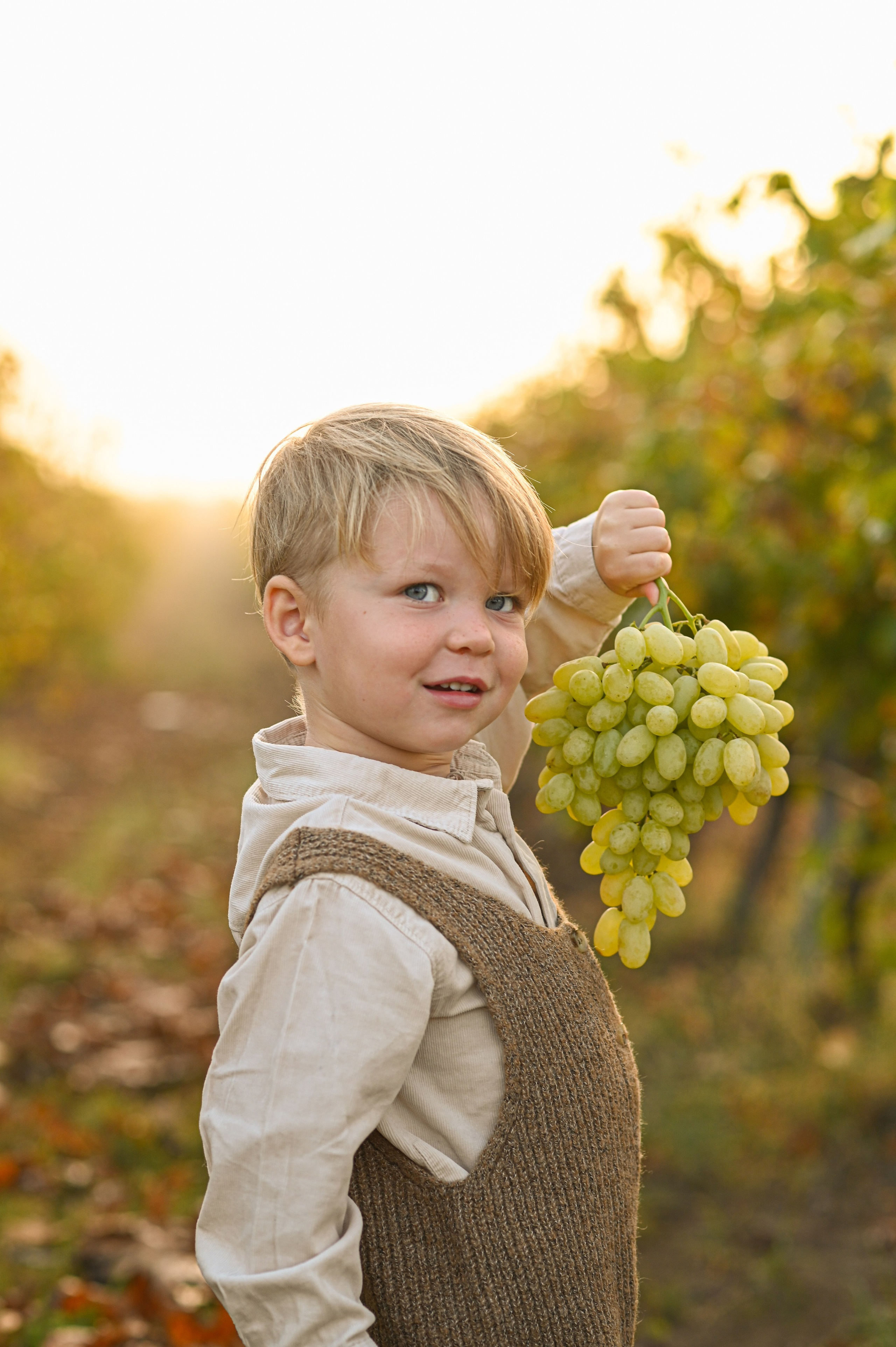 KIDS VINTAGE. Family, children, portrait, and event photography in Thessaloniki